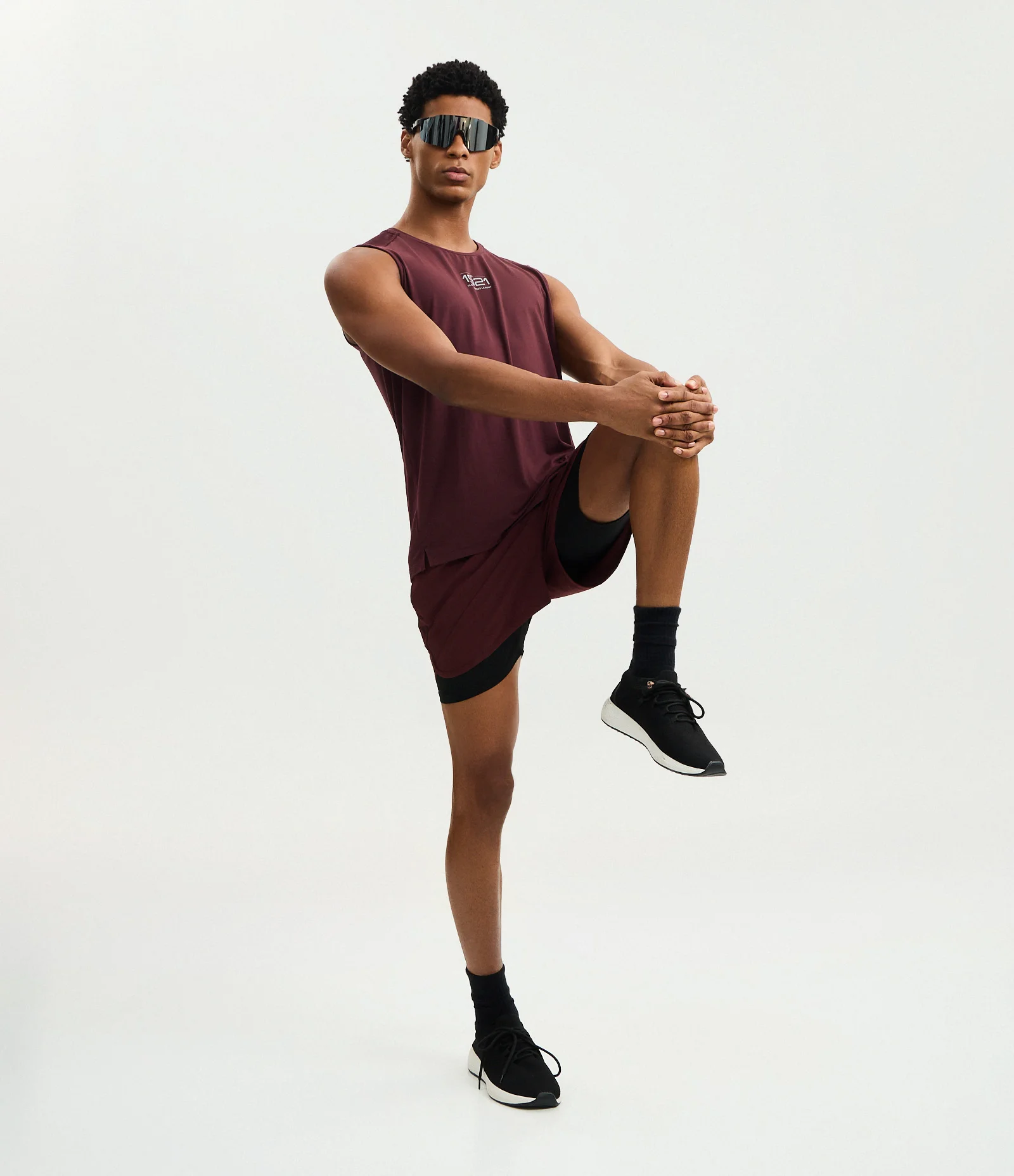 Regata Esportiva com Tecnologia Dry e Lettering em Gel bordô 2