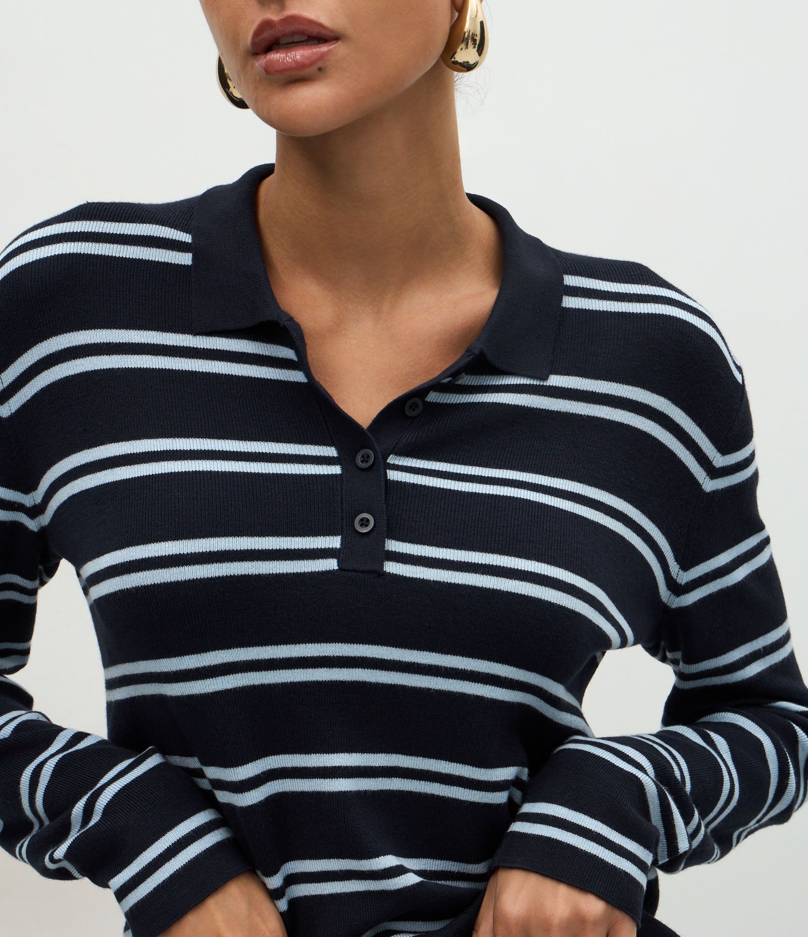 Blusa em Tricô com Estampa Listrada e Gola Polo Azul 4