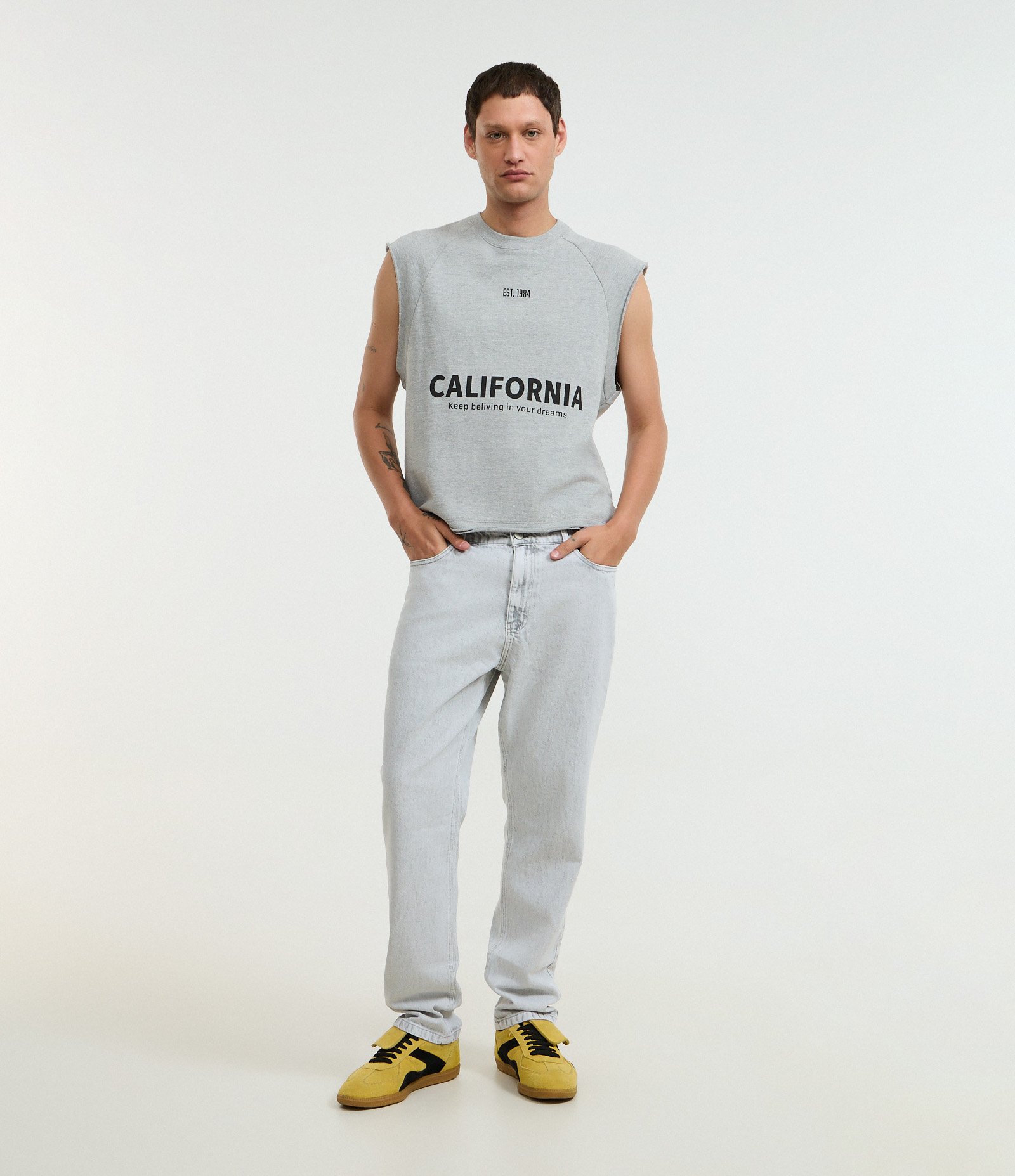 Calça Loose em Jeans Cinza 1