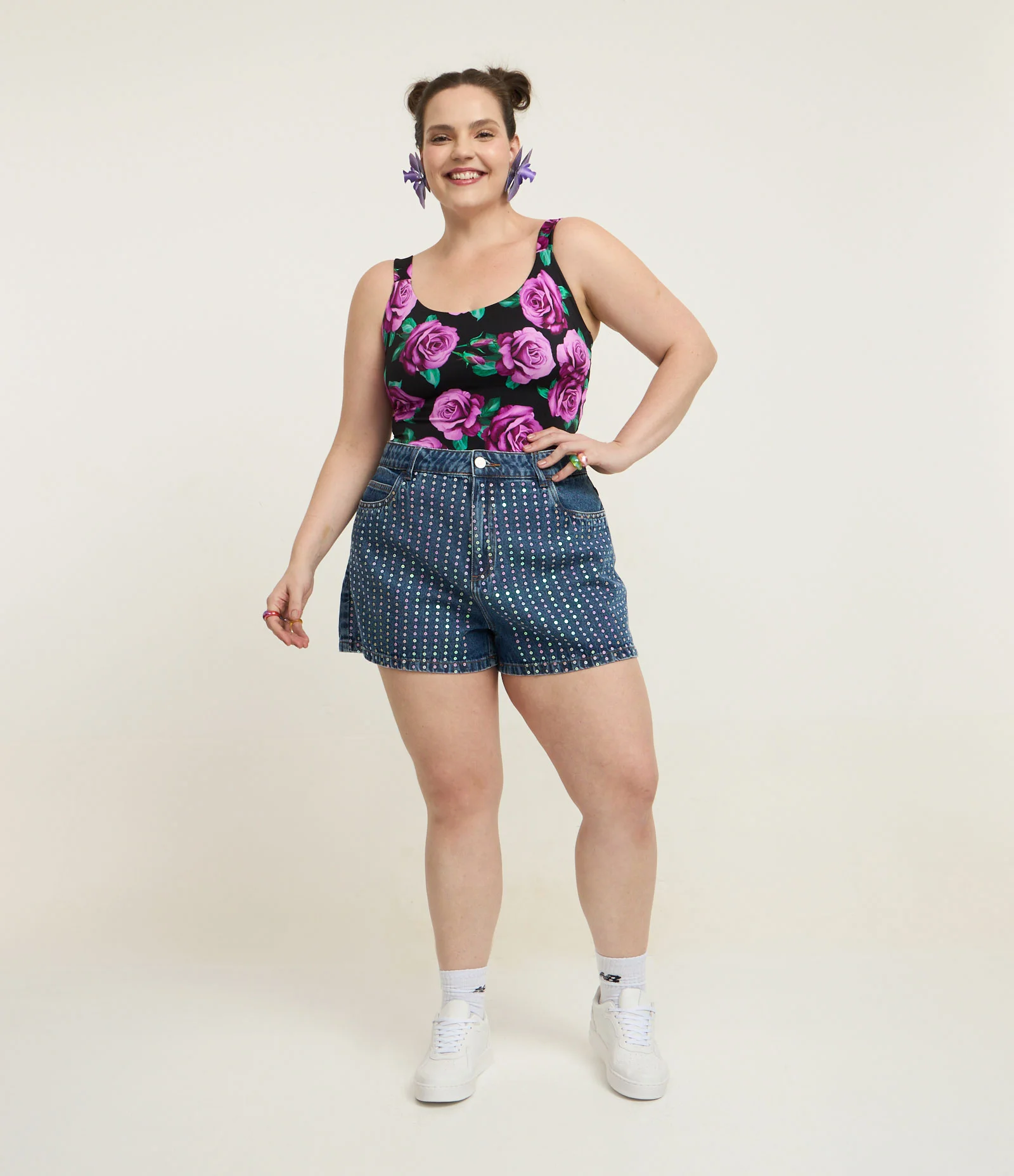 Short Mom em Jeans com Paetês Curve & Plus Size Azul 2