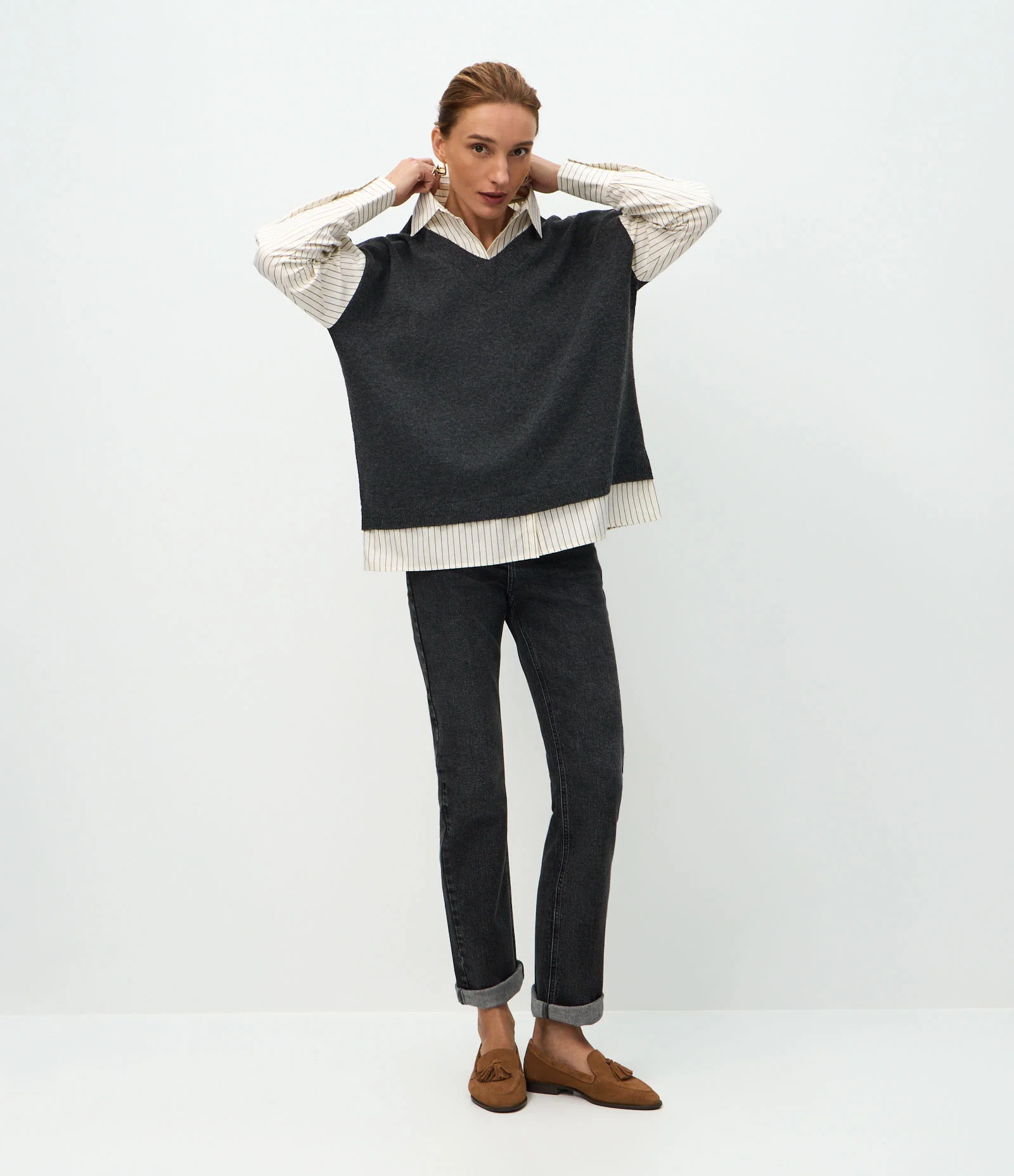 Camisa Alongada com Colete em Tricô Sobreposto Cinza/Off White 2