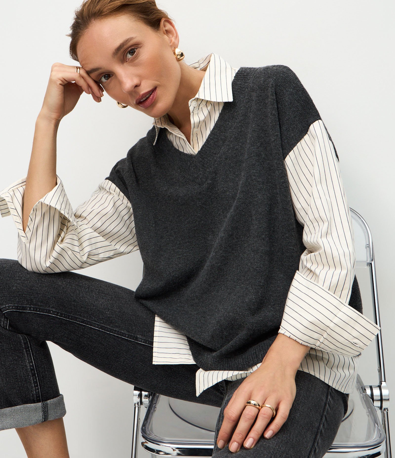 Camisa Alongada com Colete em Tricô Sobreposto Cinza/Off White 5