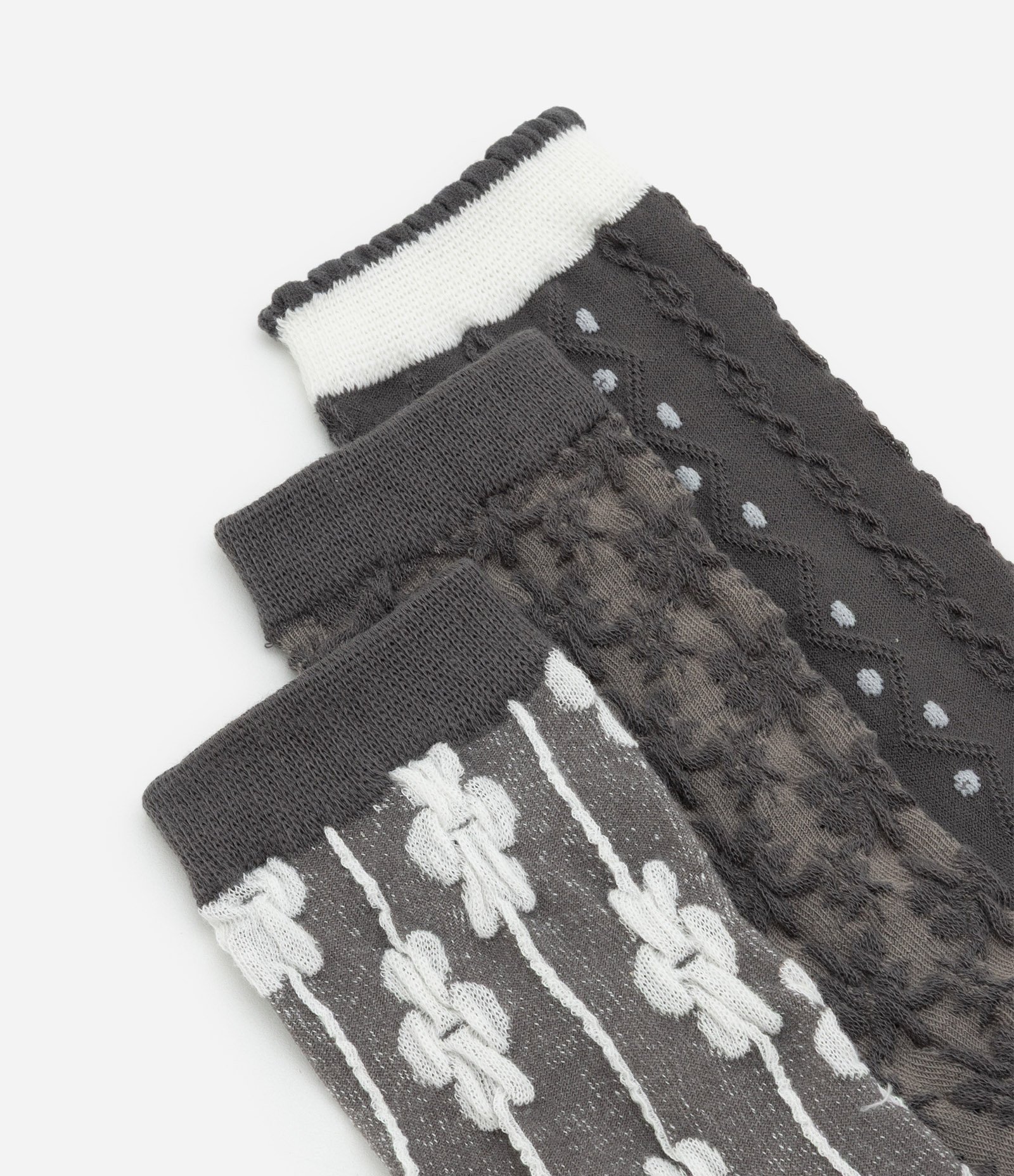 Kit 03 Meias Cano Médio em Algodão Texturizadas Cinza 4