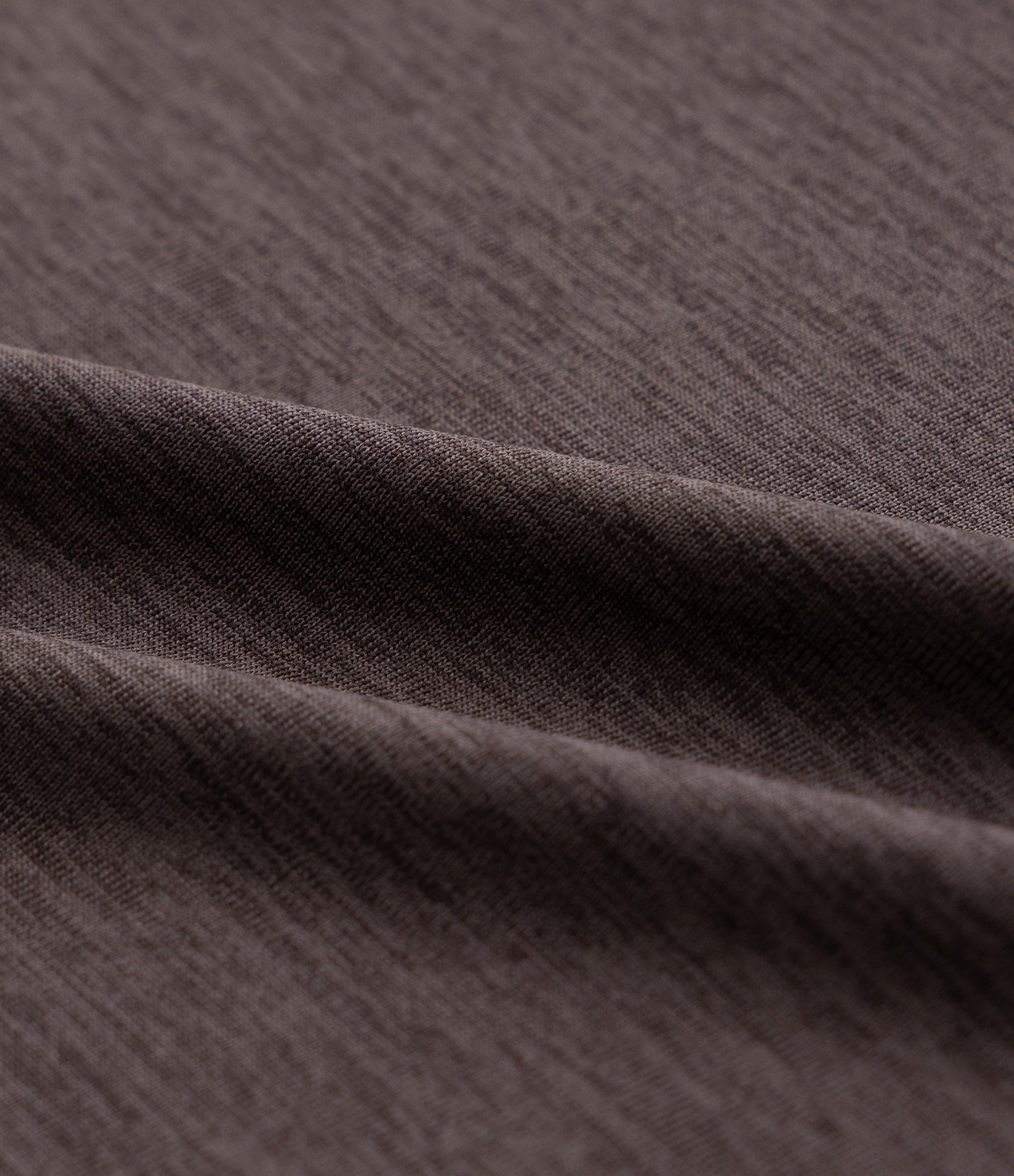 Camiseta Esportiva com Tecnologia Dry e Detalhes Refletivos Marrom 6