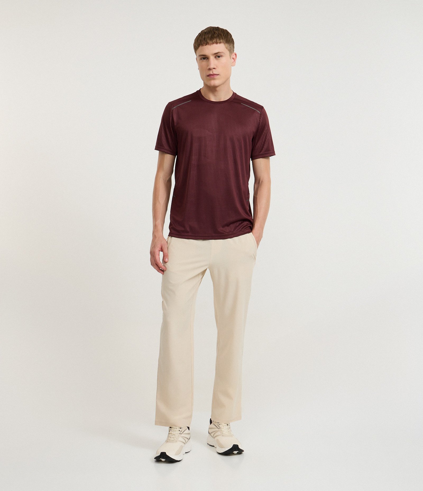 Camiseta Esportiva Regular com Tecnologia Dry Vermelho 2