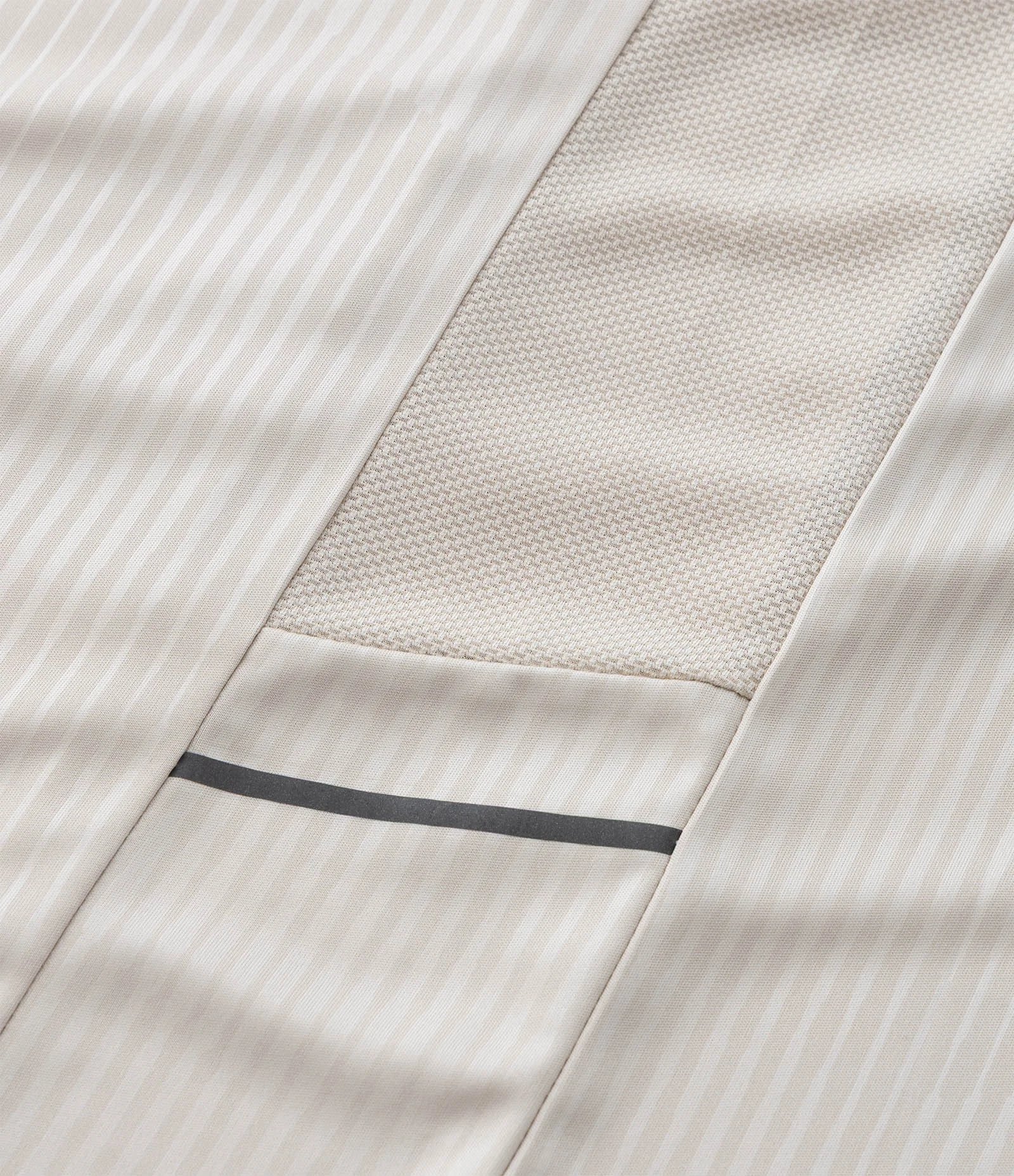 Camiseta Esportiva Regular com Tecnologia Dry Cinza 5