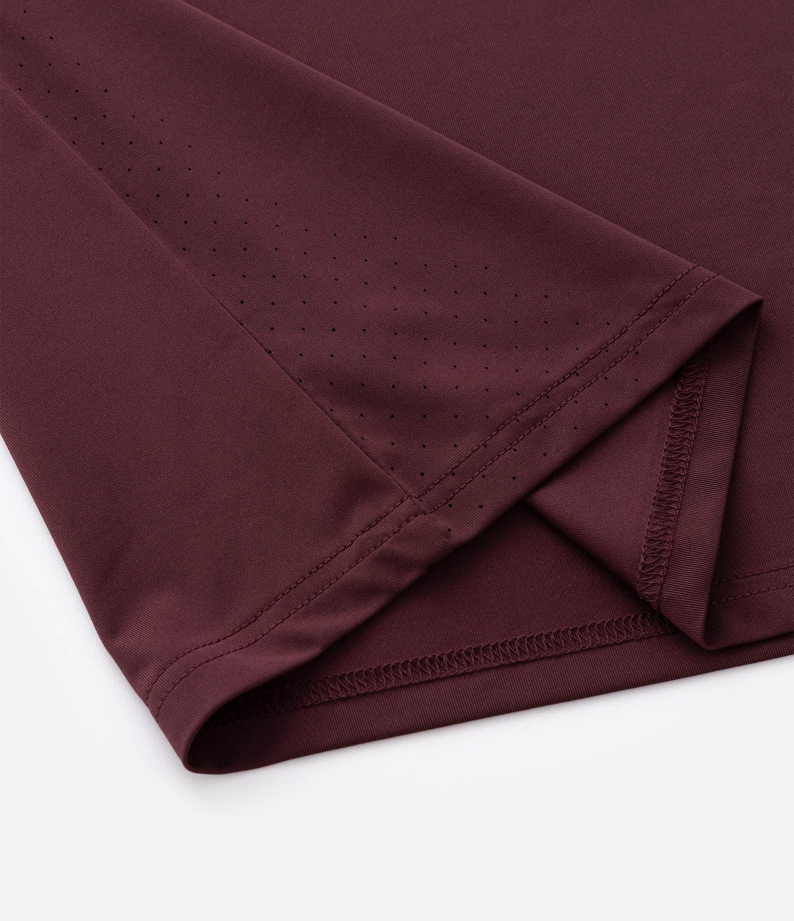 Camiseta Esportiva com Tecnologia Dry e Laser Cut Bordô 9