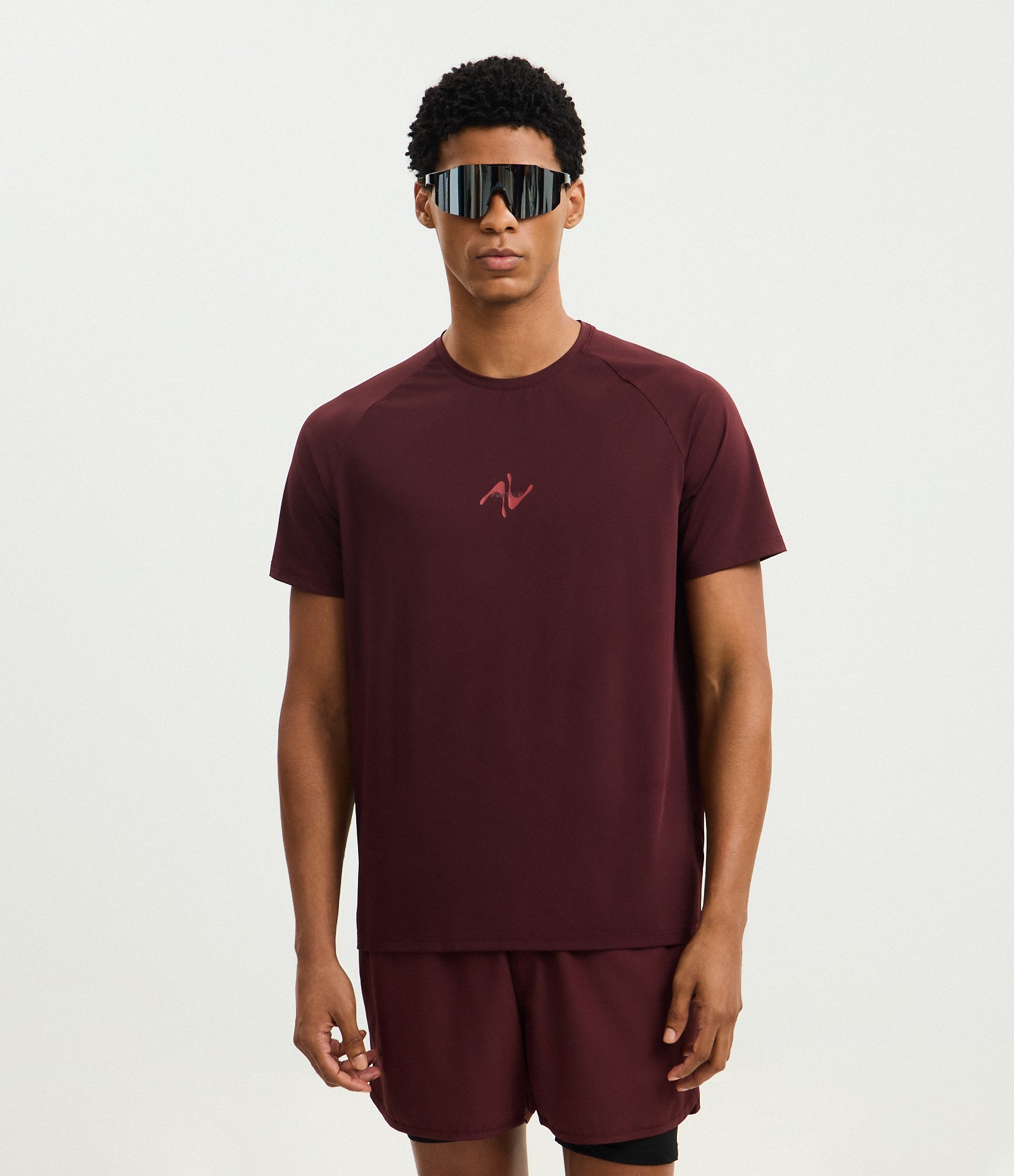 Camiseta Esportiva com Tecnologia Dry e Laser Cut Bordô 1