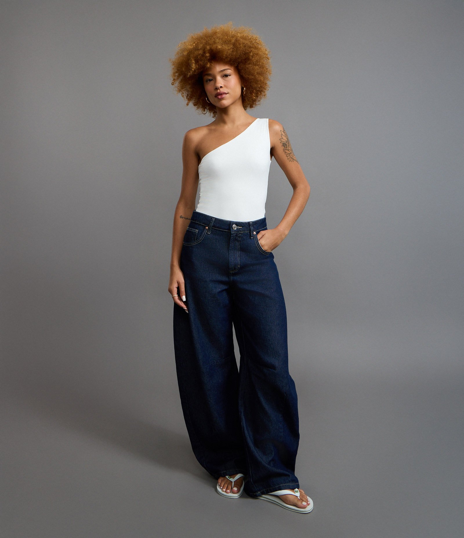 Body Ombro Único em Microfibra Branco 2