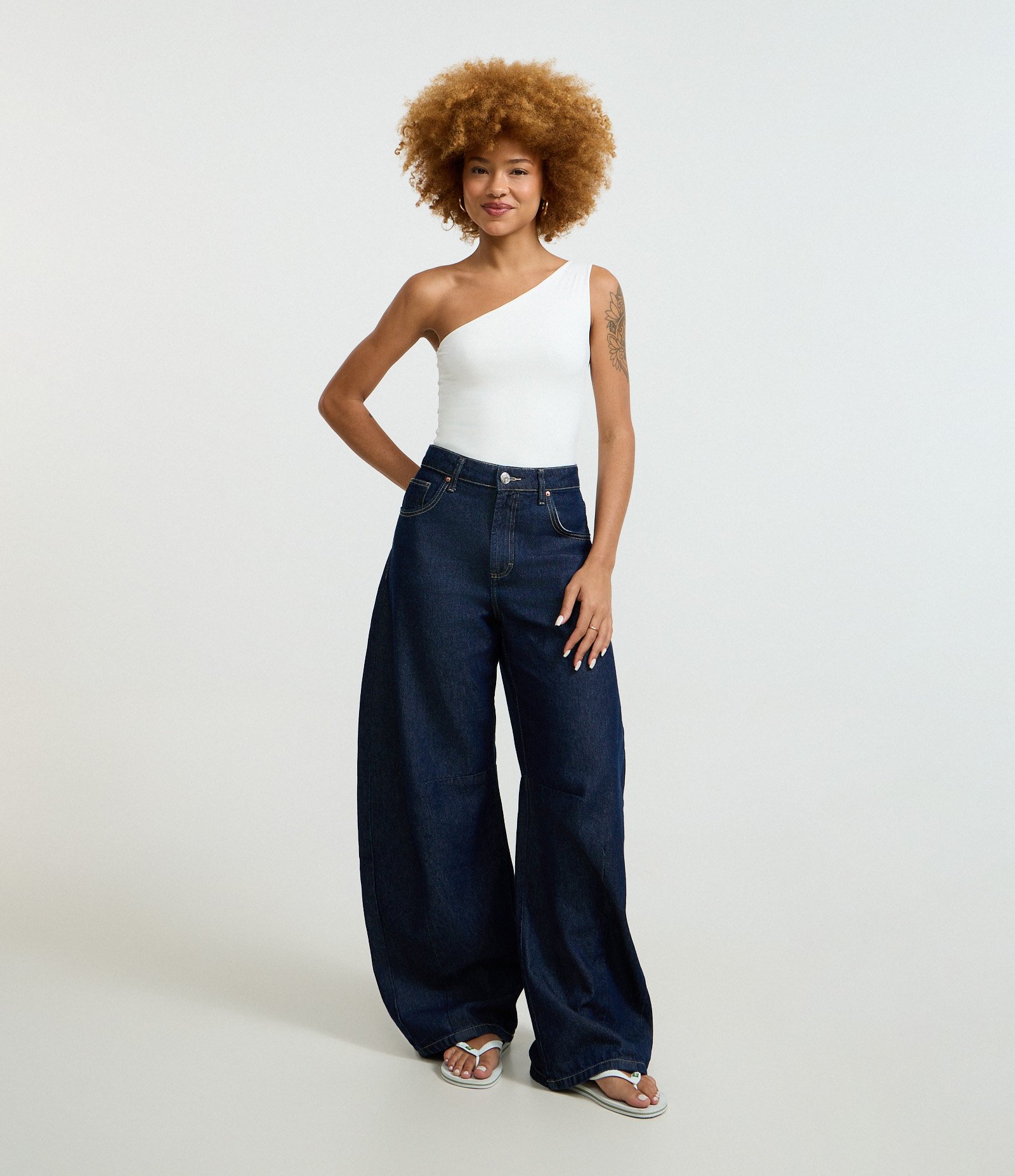 Body Ombro Único em Microfibra Branco 4