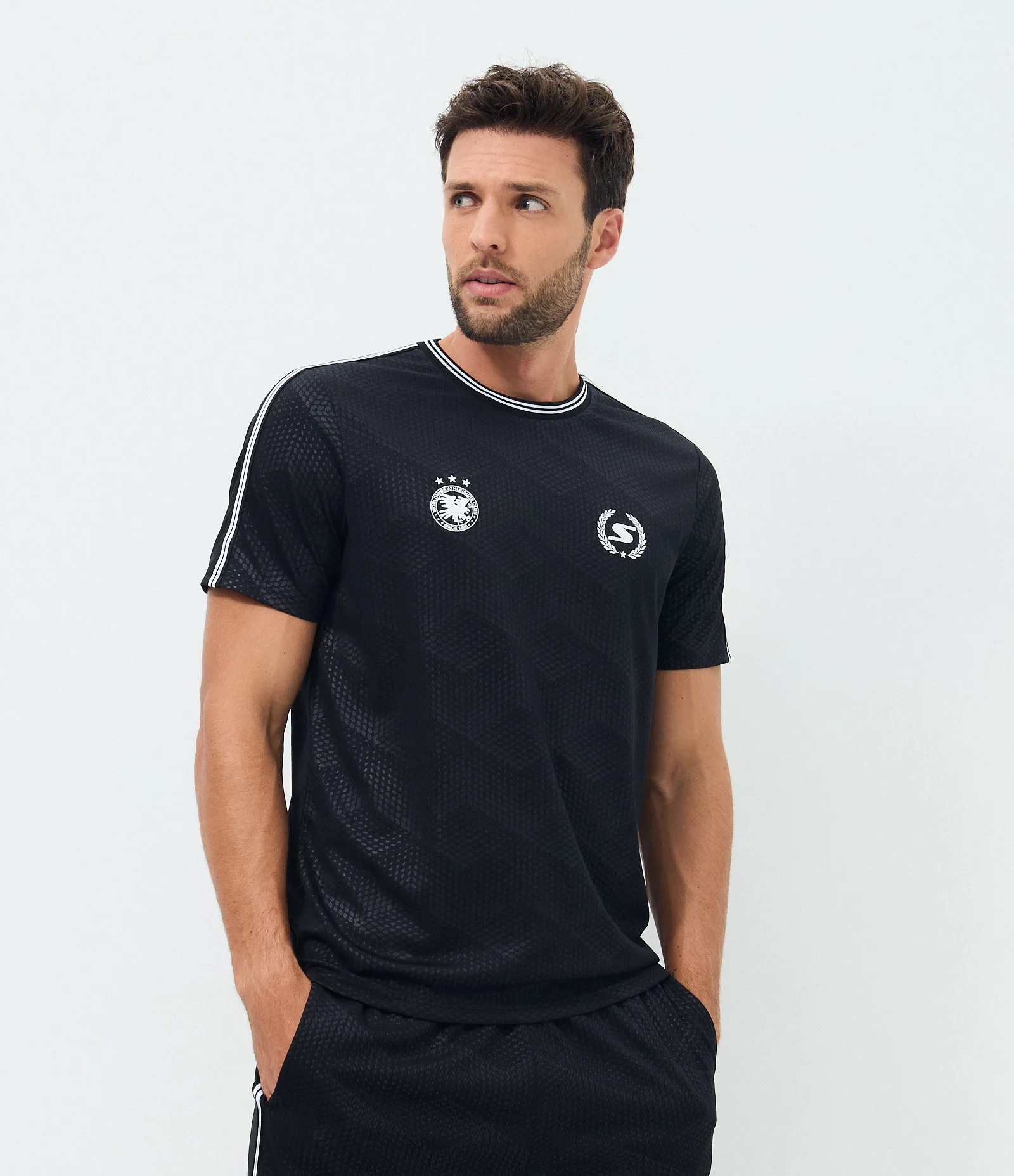 Camiseta Esportiva Regular com Tecnologia Dry e Detalhes Heatprint Preto 1