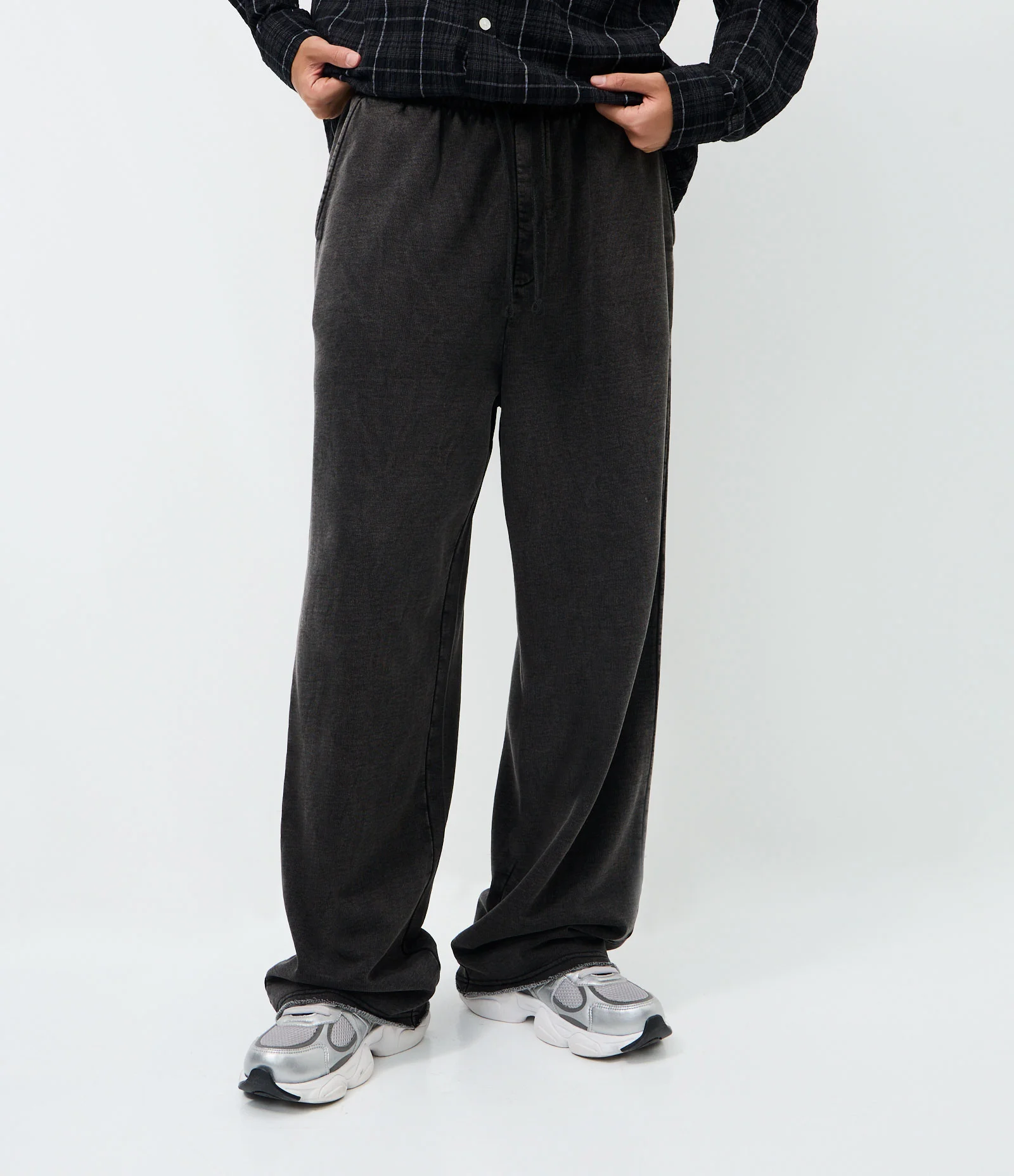 Calça em Moletom Liso Preto 2