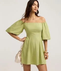 Vestido Curto com Manga Bufante e Ombro a Ombro
