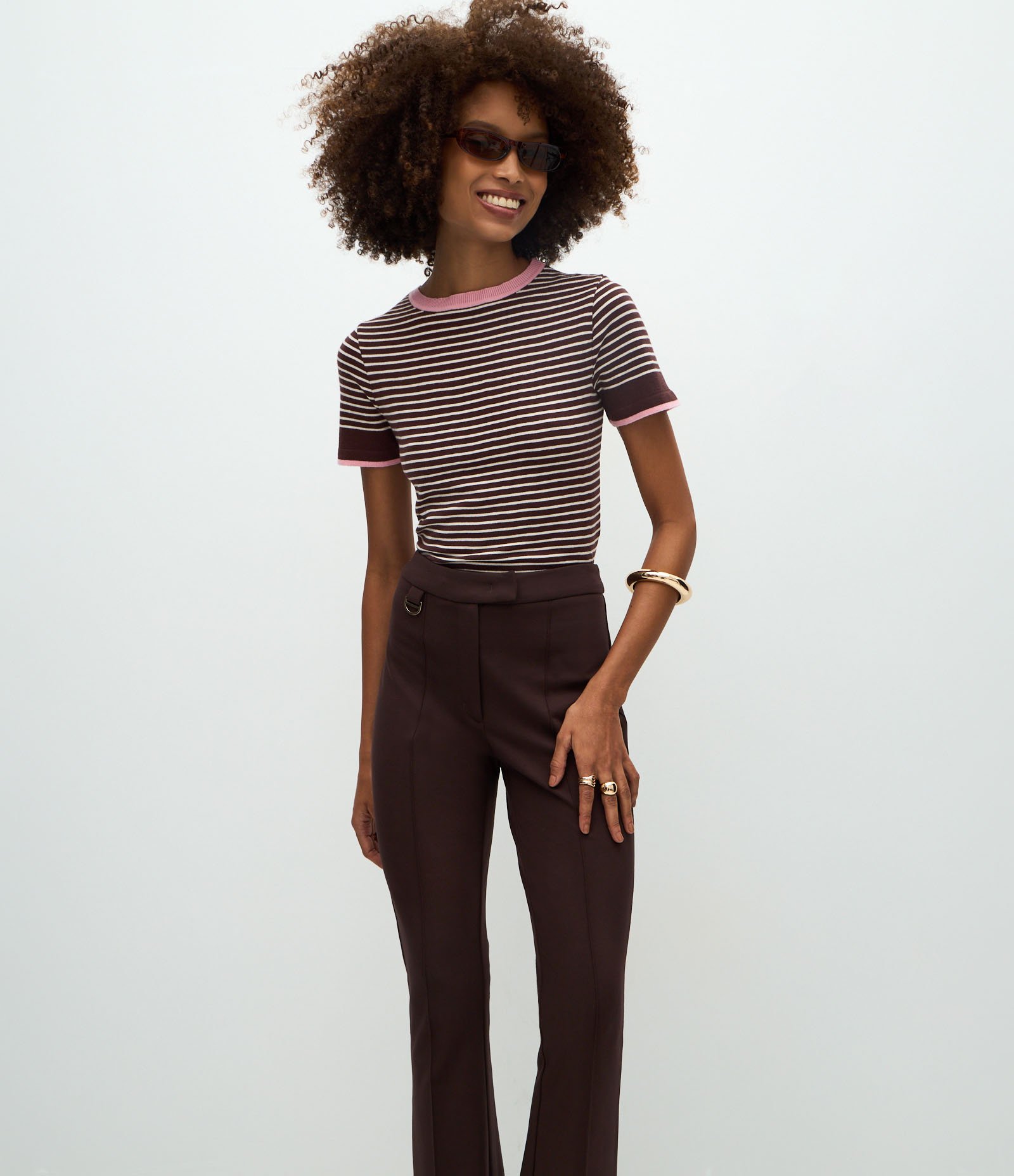 Calça Fit Flare em Ponto Roma com Fivelinha Marrom Escuro 2