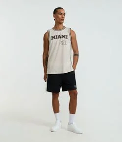 Bermuda esportiva em Microfibra com Cós Contrastantes