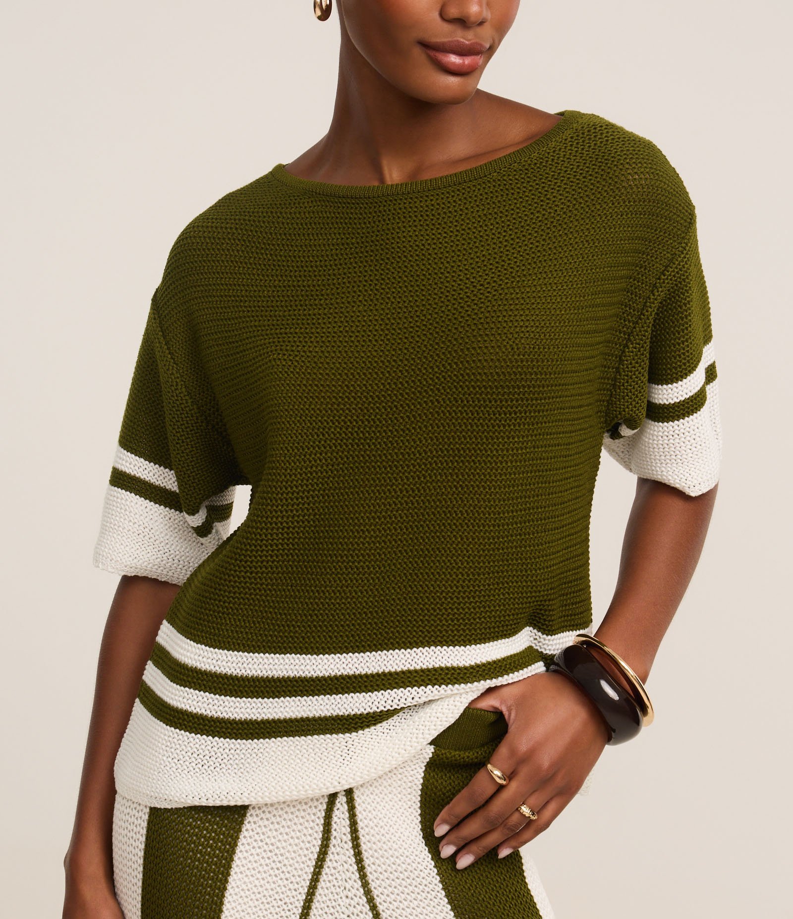 Blusa em Tricô com Ponto Aberto e Listras Contrastantes Verde/Off White 4