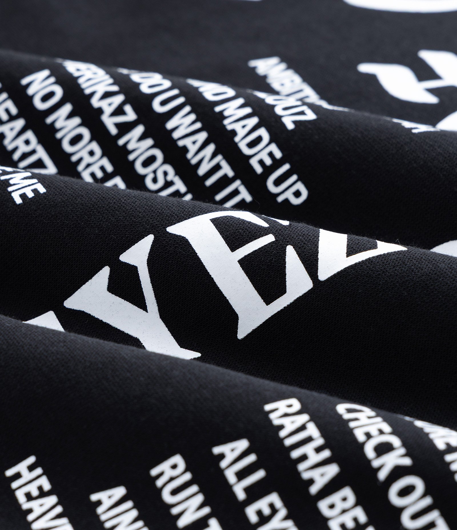 Casaco em Fleece com Estampa Tupac All Eyez On Me Preto 8