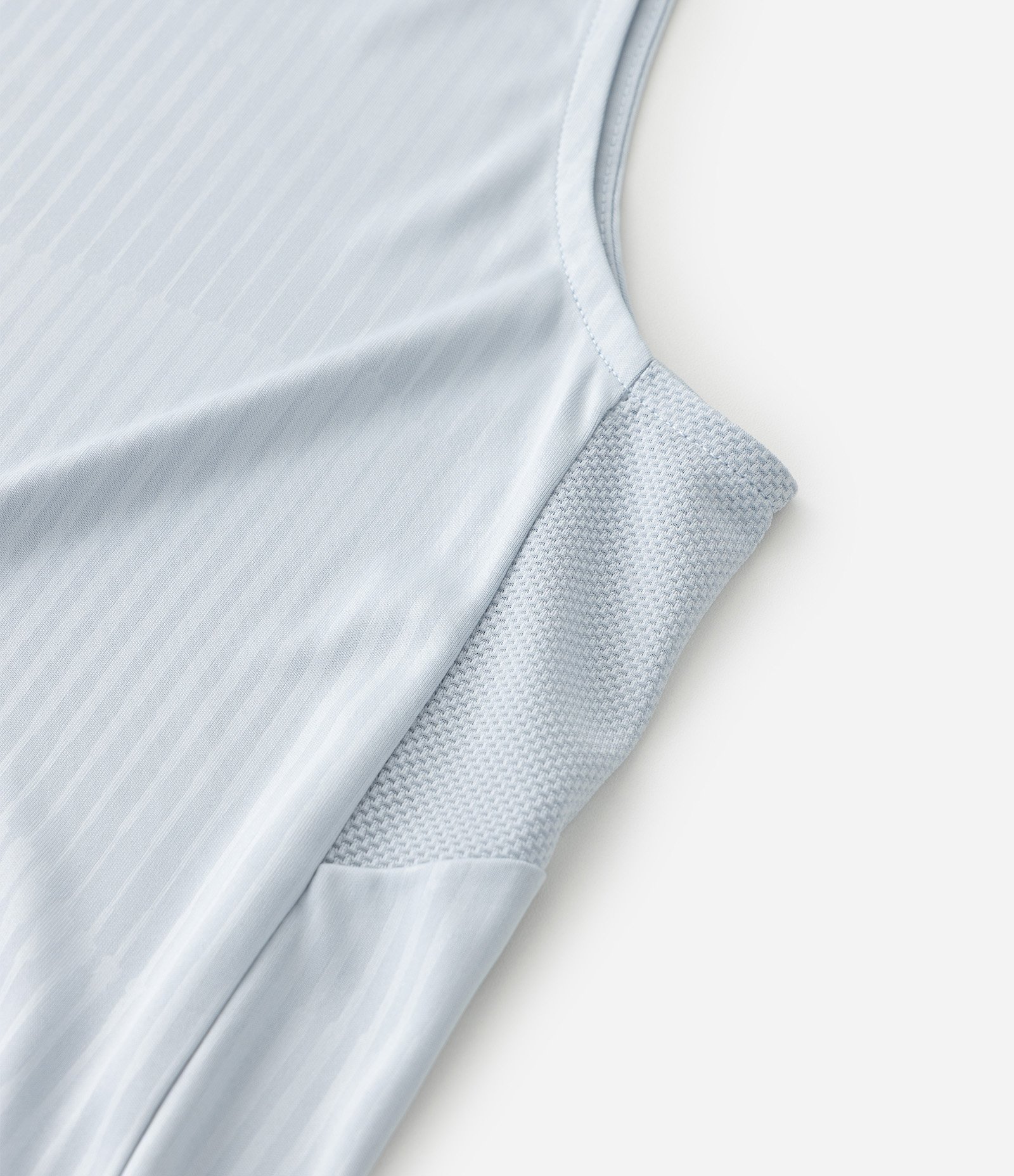 Regata Esportiva Regular com Tecnologia Dry Branco 8