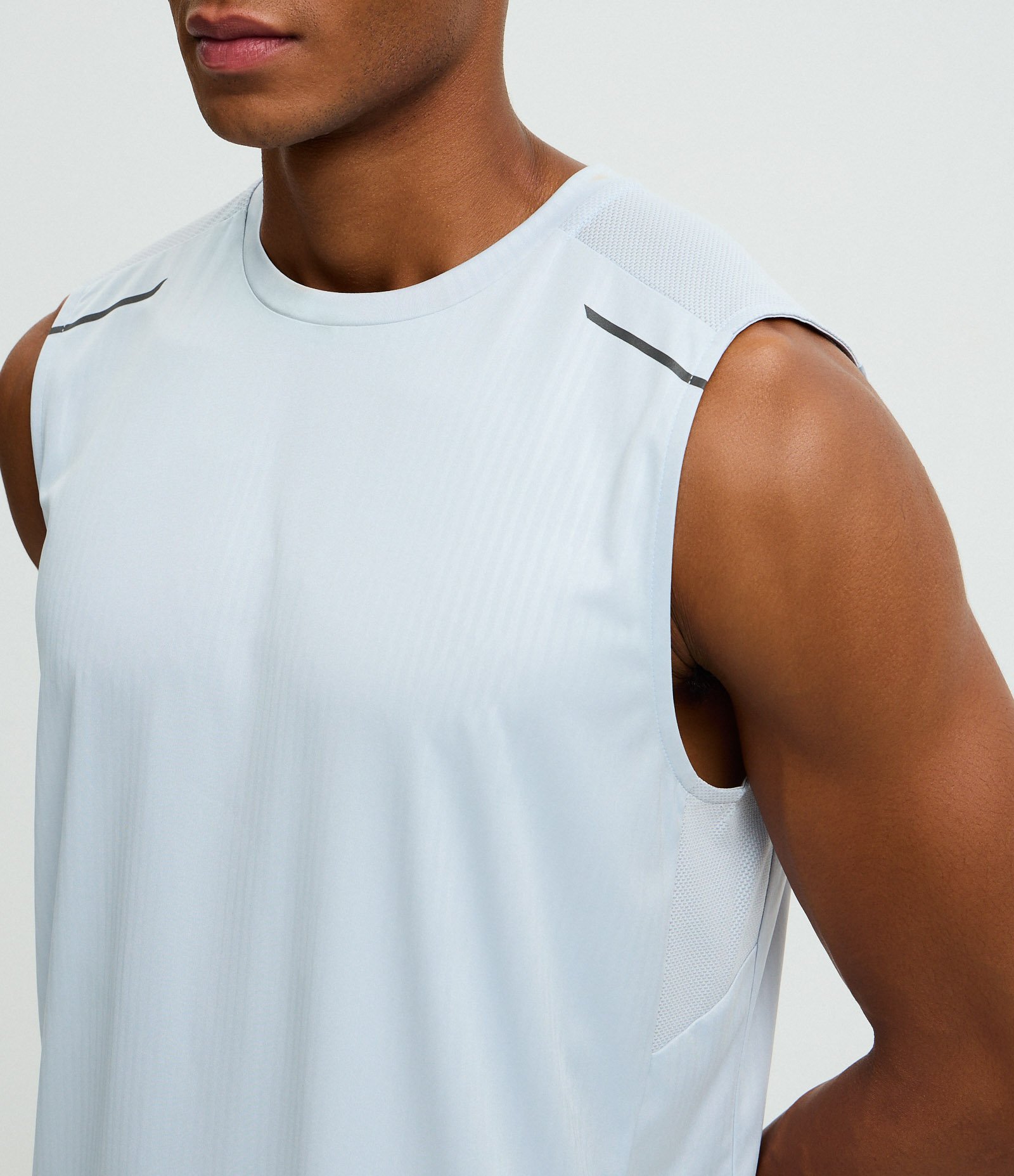 Regata Esportiva Regular com Tecnologia Dry Branco 3