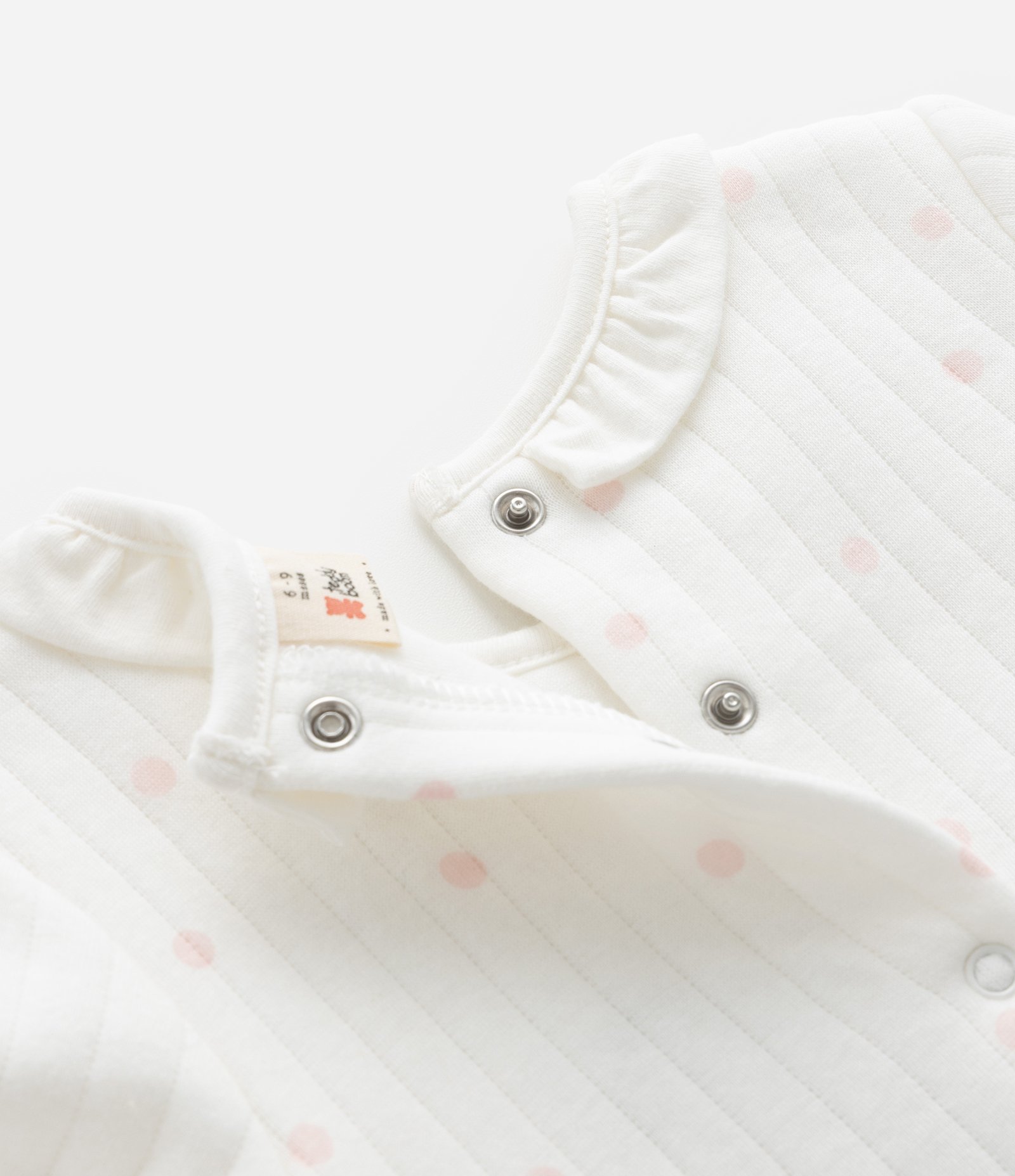 Macacão Infantil Matelassê com Bordado Patinhos – Tam 0 a 18 Meses Branco/Bege 7