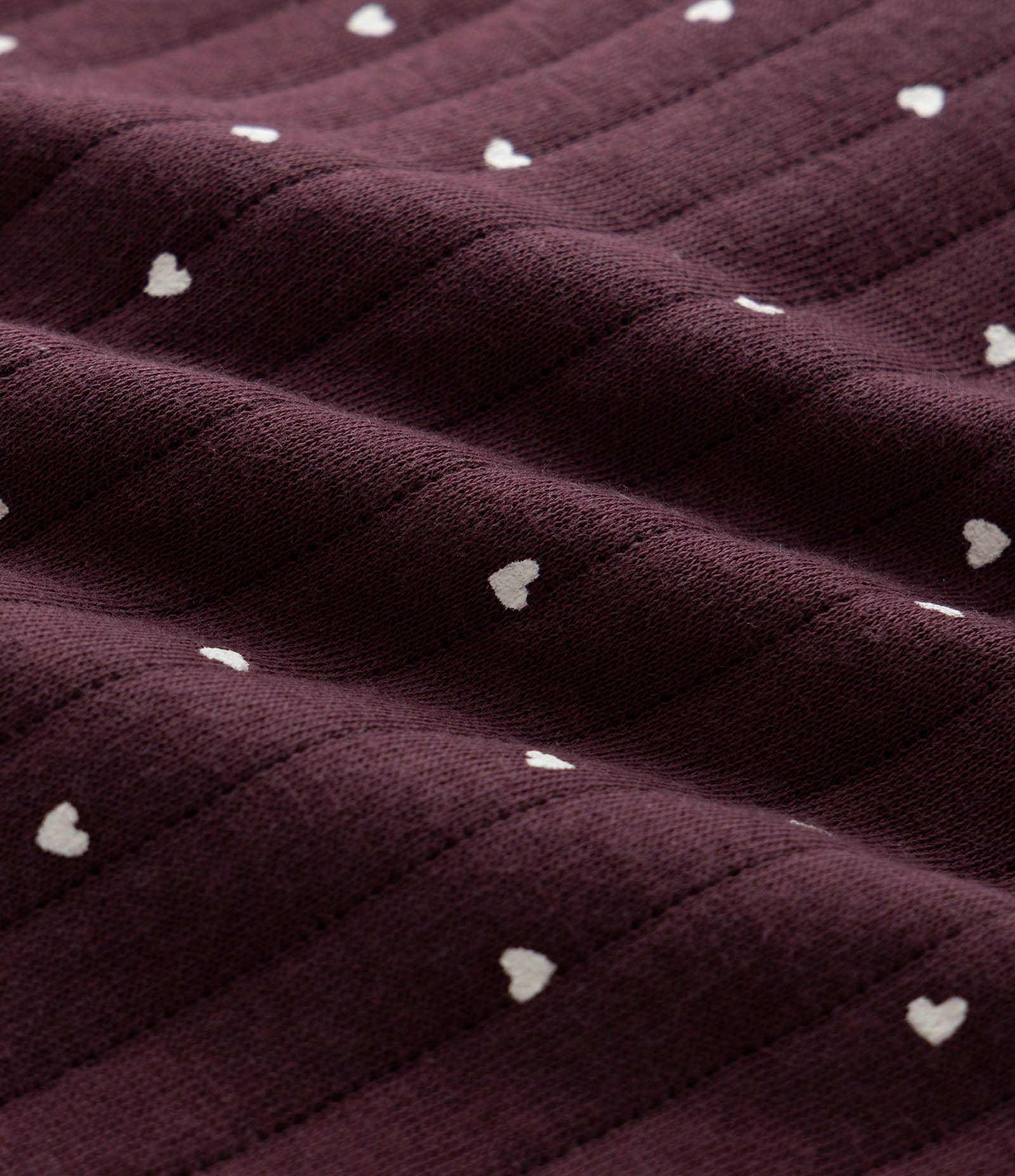 Macacão Infantil em Matelassê com Estampa Poá Corações – Tam RN a 24 Meses Vinho 3