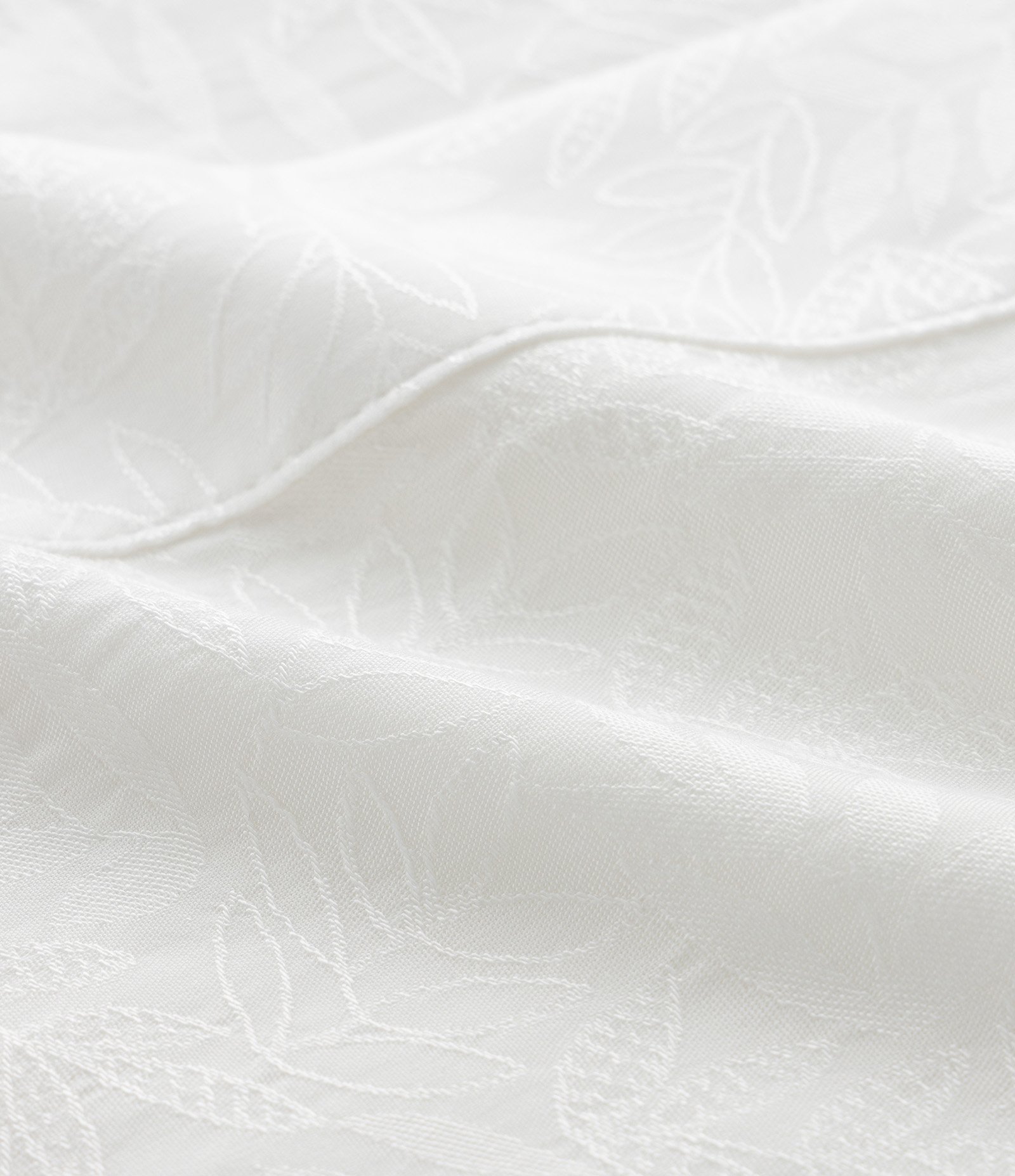 Kimono em Viscose com Jacquard de Folhagens Curve & Plus Size Branco 7