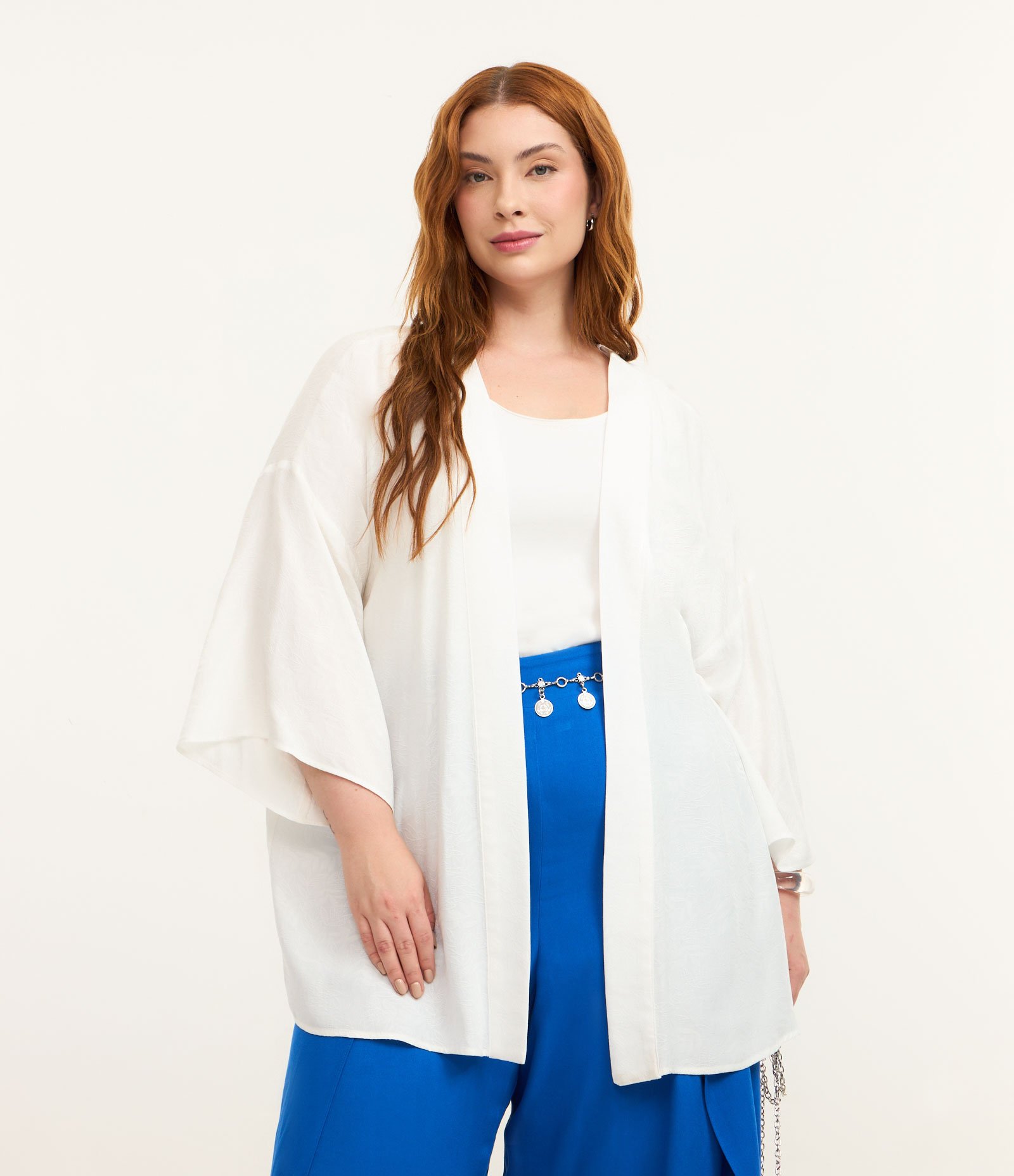 Kimono em Viscose com Jacquard de Folhagens Curve & Plus Size Branco 1