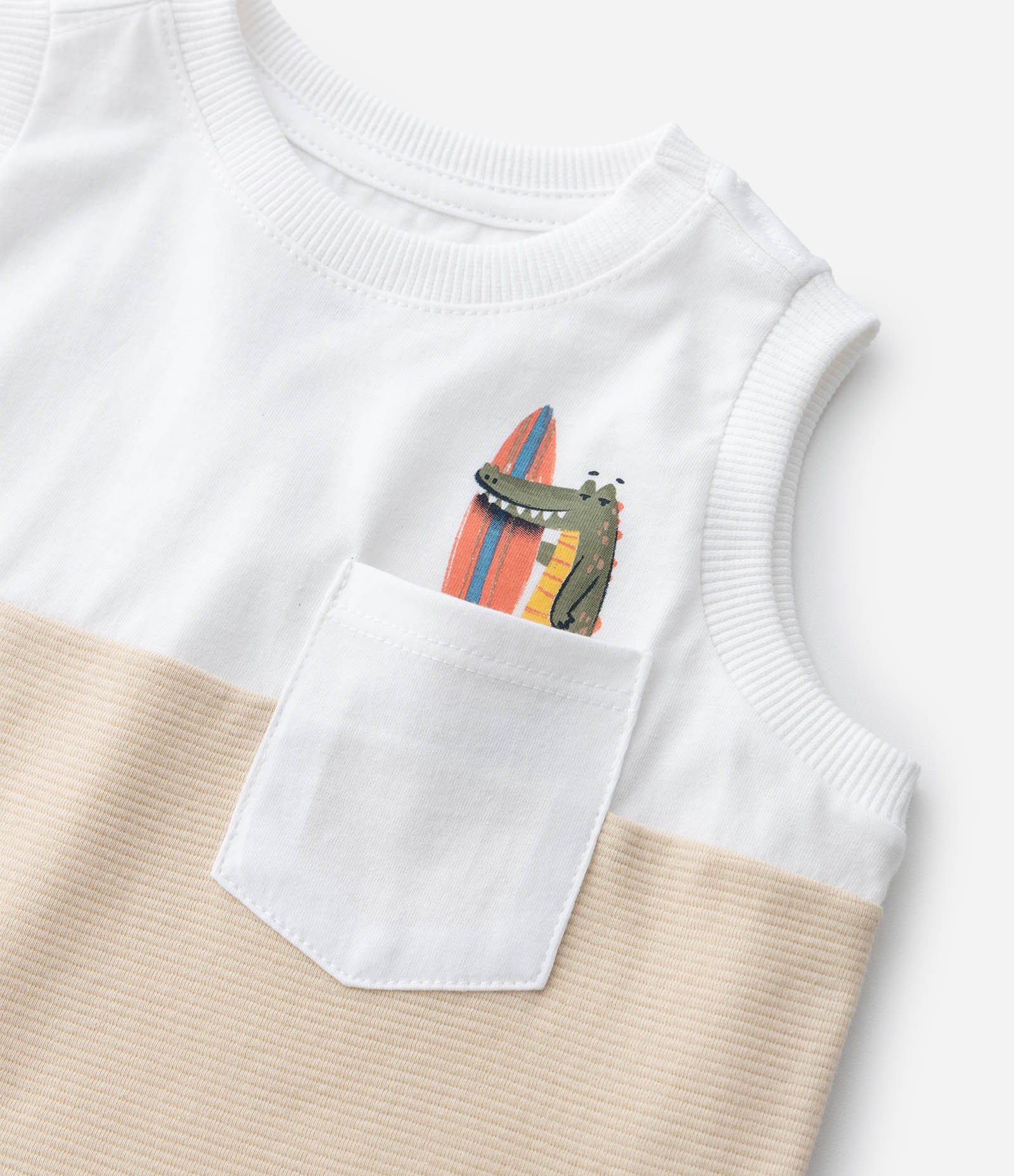 Regata Infantil com Bolso de Jacaré Texturizada - Tam 1 a 6 Anos Bege/Branco 4