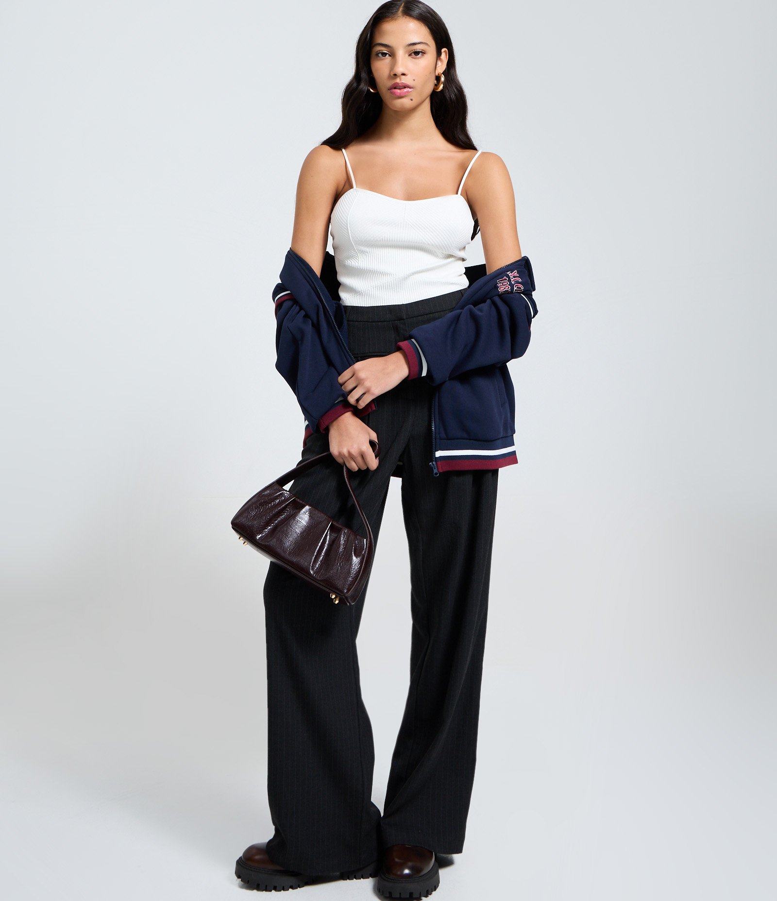 Body Texturizado em Seamless com Alcinhas Finas Branco 2