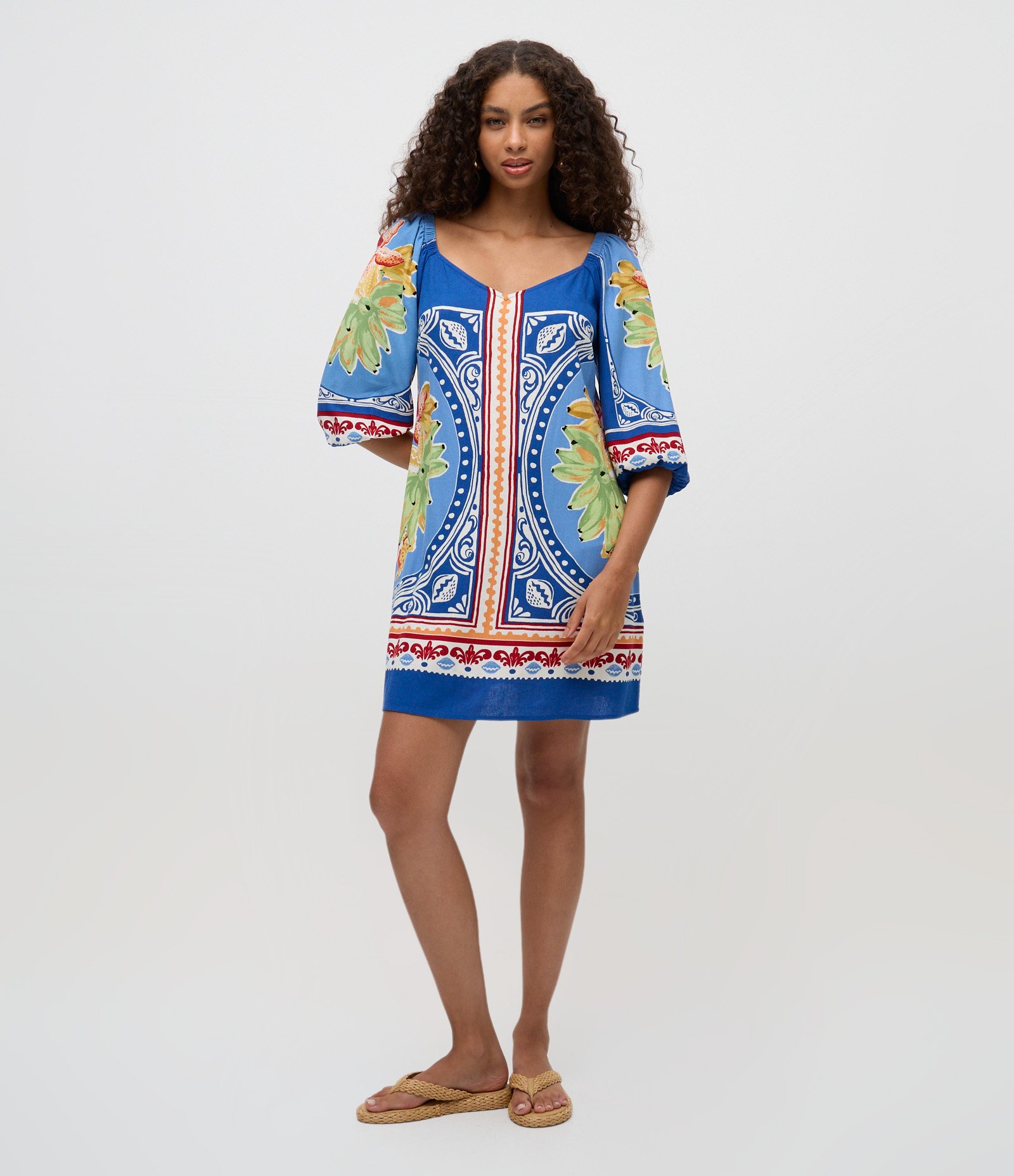 Vestido Curto em Viscolinho com Estampa de Frutas Azul 2