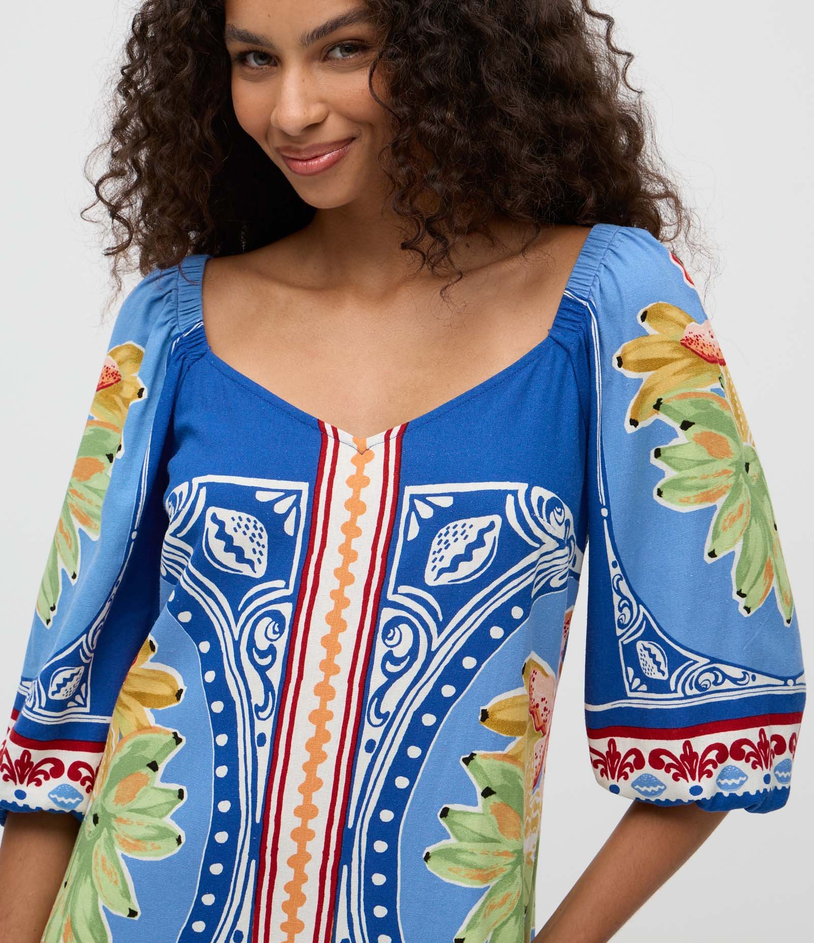 Vestido Curto em Viscolinho com Estampa de Frutas Azul 3