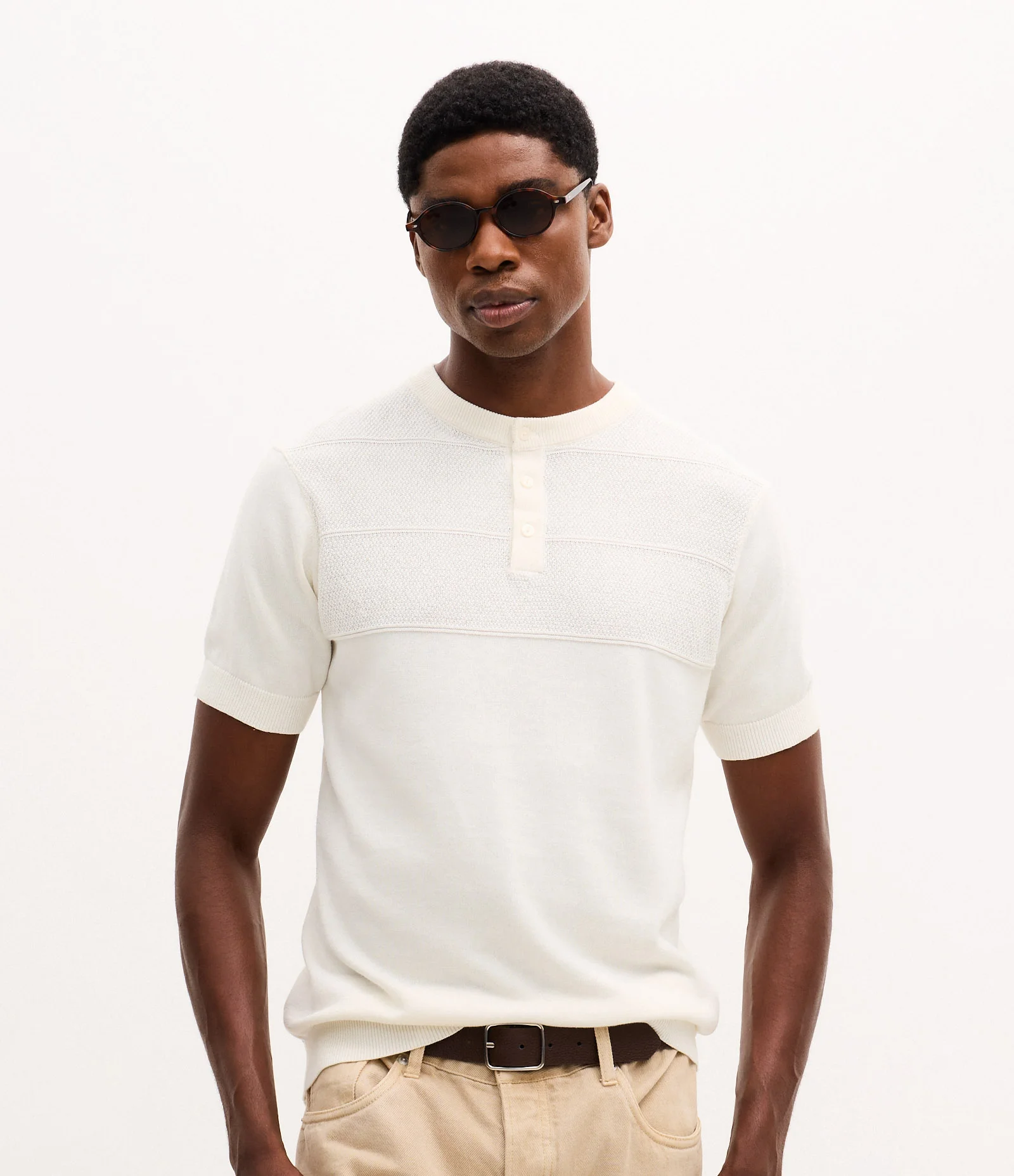 Camiseta Manga Curta Efeito Tricô Texturizado Gola Padre Branco 1