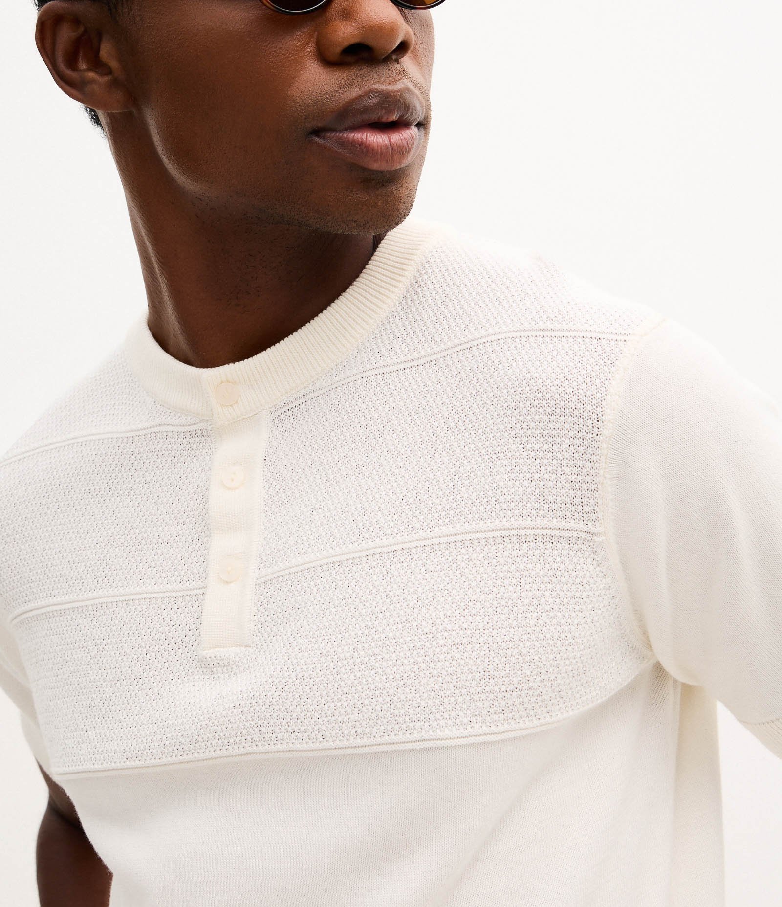 Camiseta Manga Curta Efeito Tricô Texturizado Gola Padre Branco 3