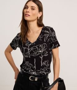 Blusa em Viscolycra com Gola V e Estampa Floral