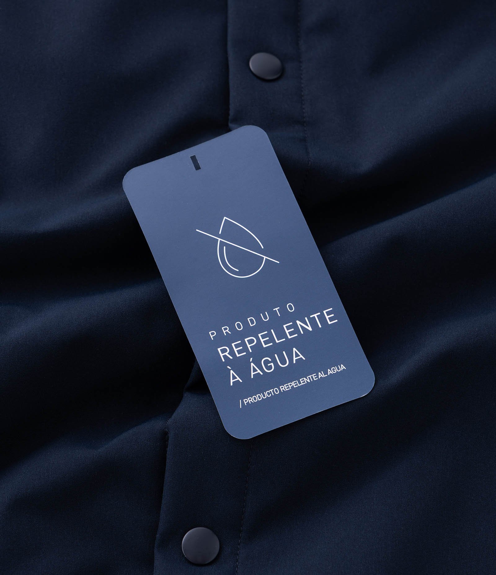 Jaqueta Impermeável com Fechamento por Botões Azul 10