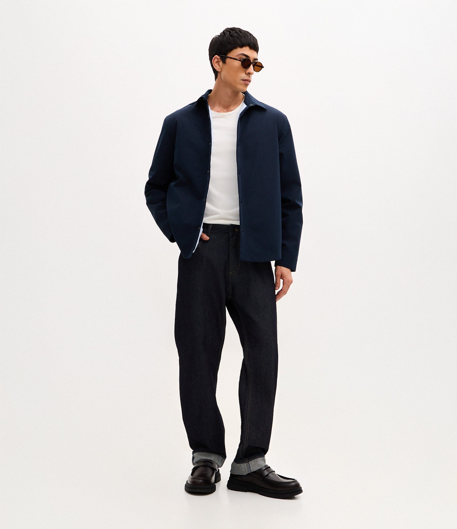 Jaqueta Impermeável com Fechamento por Botões Azul 2