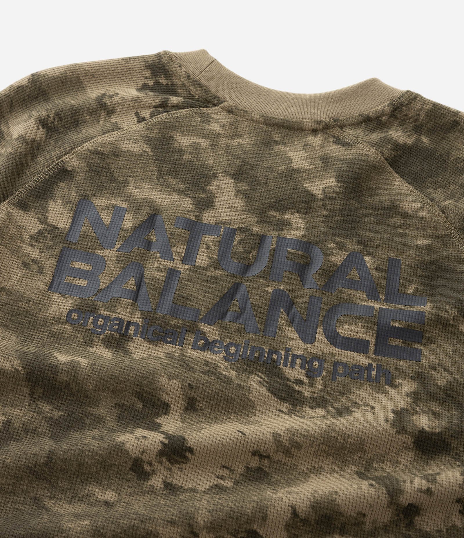 Camiseta Regular em Waffle Manga Longa Camuflada com Lettering Natural Balance Camuflada 10