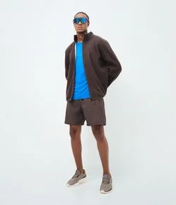 Bermuda Esportiva com Laser Cut e Bolsos com Zíper