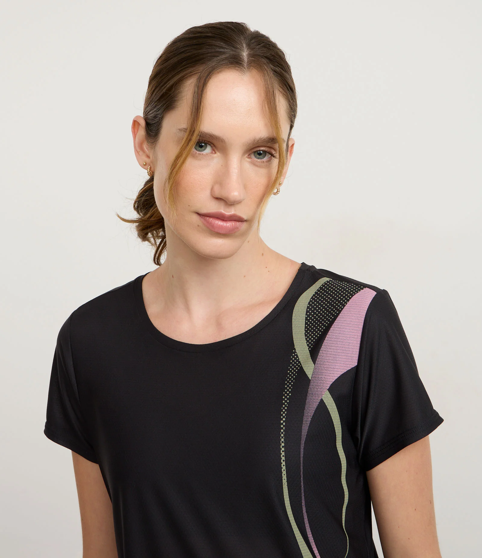 Camiseta Esportiva em Helanca com Manga Curta Preto 2