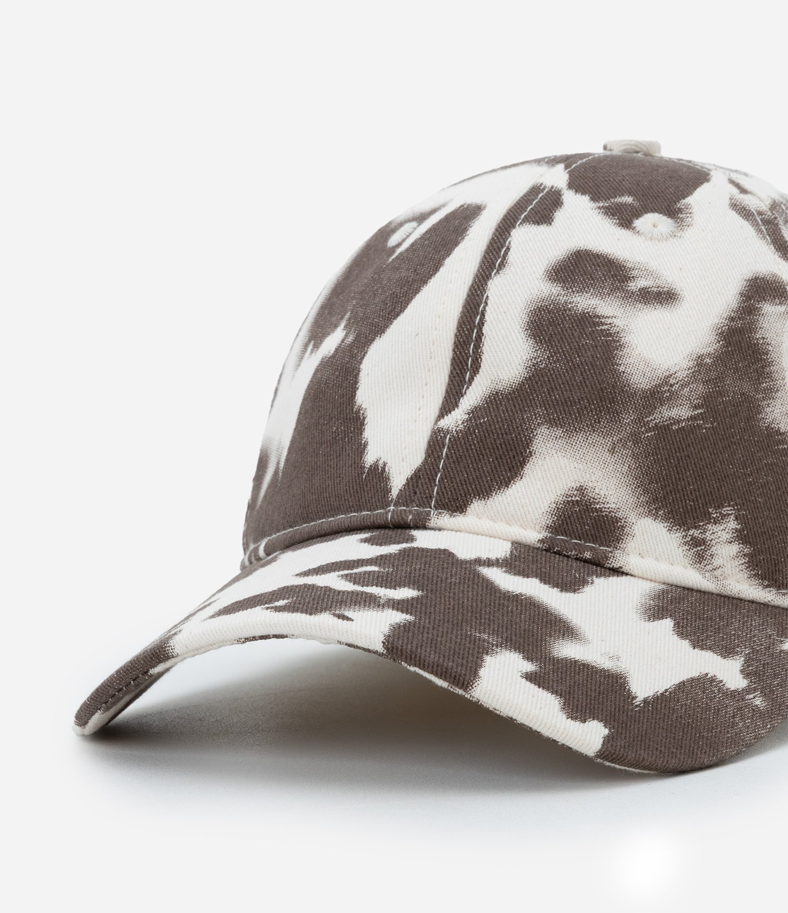 Boné Dad Hat em Sarja Estampada Animal Print Vaquinha Marrom 6
