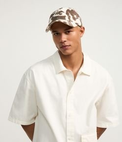 Boné Dad Hat em Sarja Estampada Animal Print Vaquinha