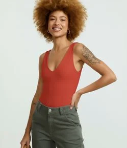 Body Regata em Poliamida com Decote em V