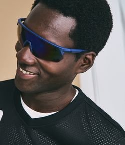 Óculos Esportivo com Hastes Retas