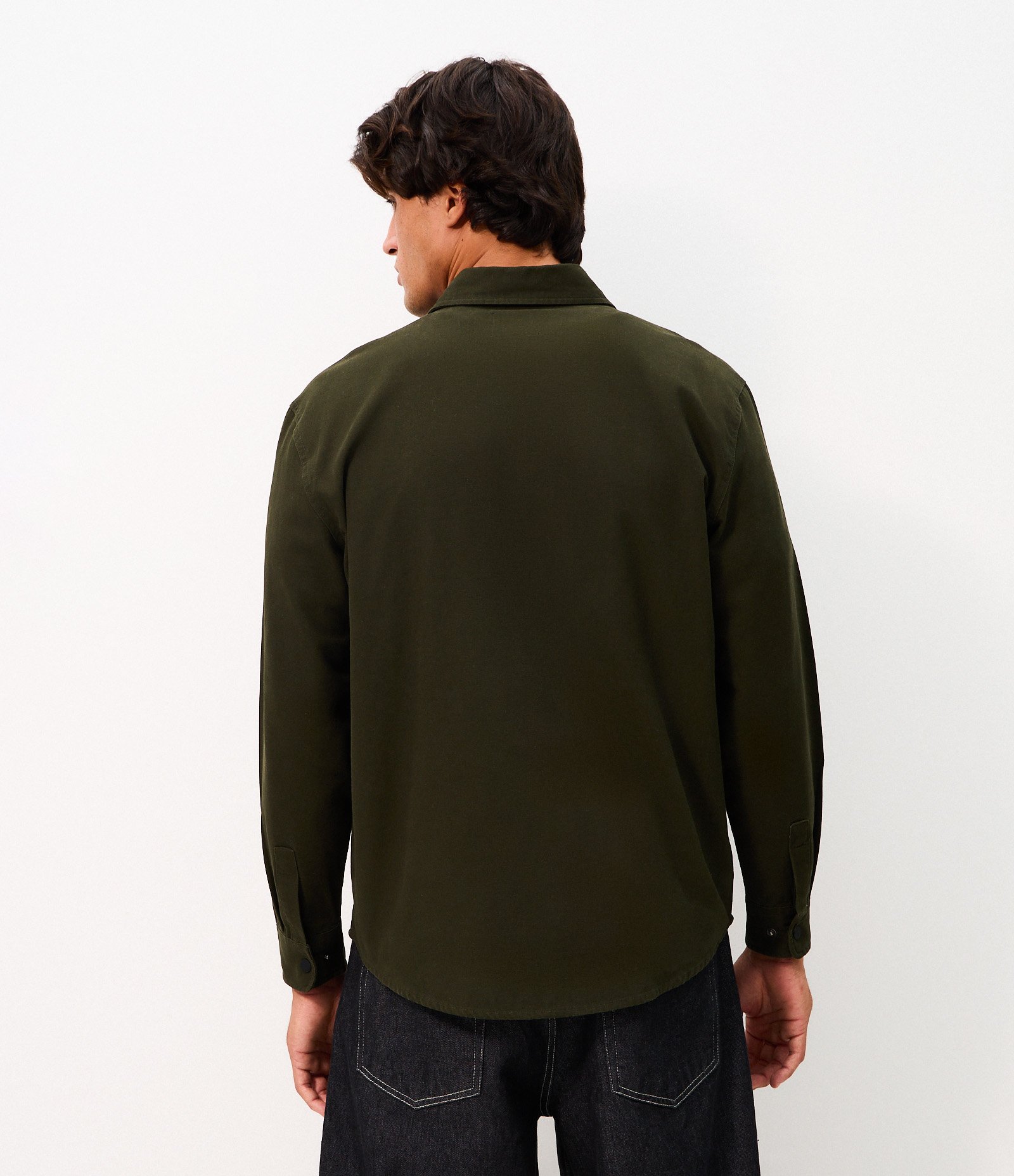 Camisa em Sarja com Botões e Bolsos Verde Oliva 4