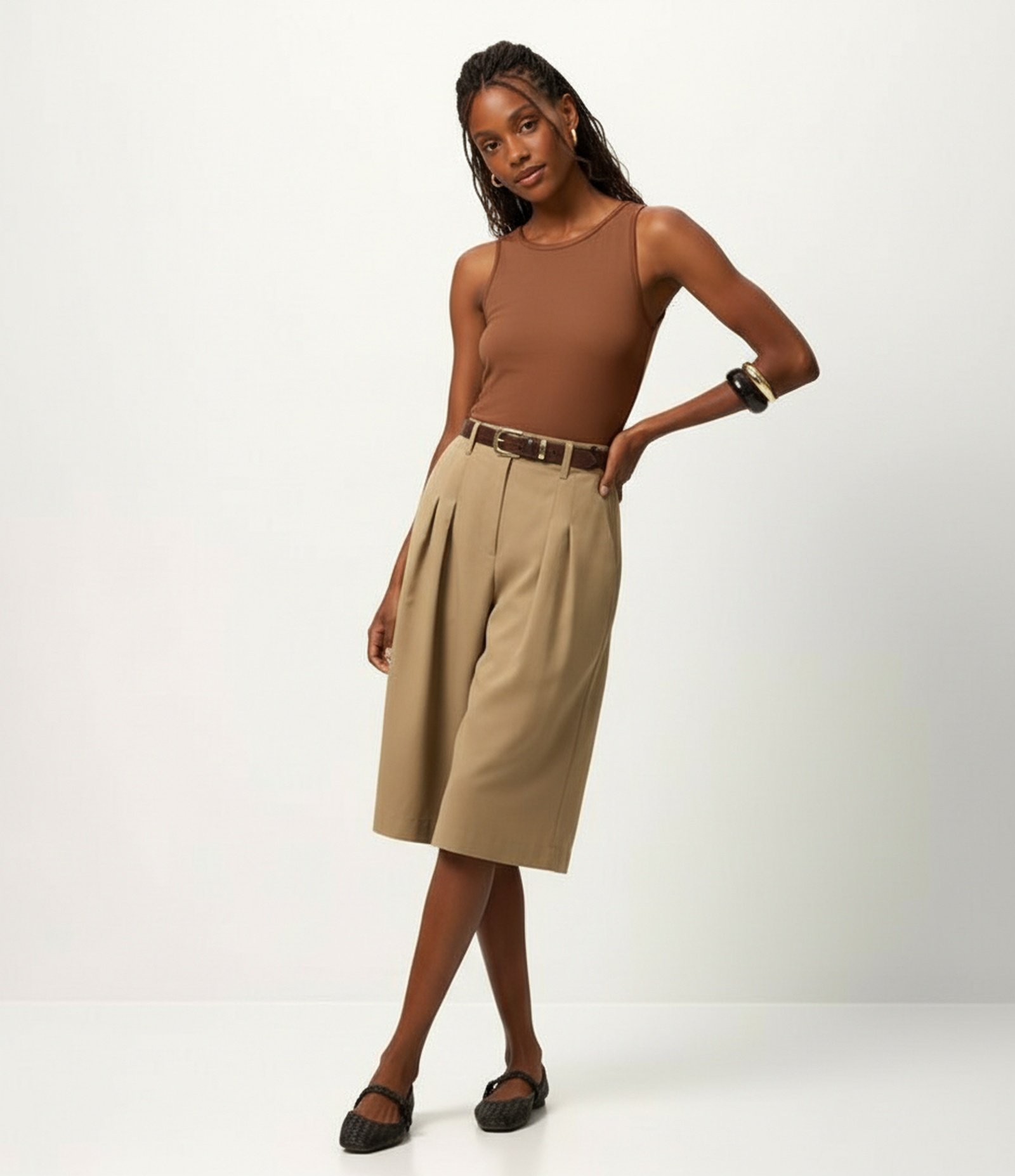 Blusa Básica em Viscose com Gola Redonda Marrom 1