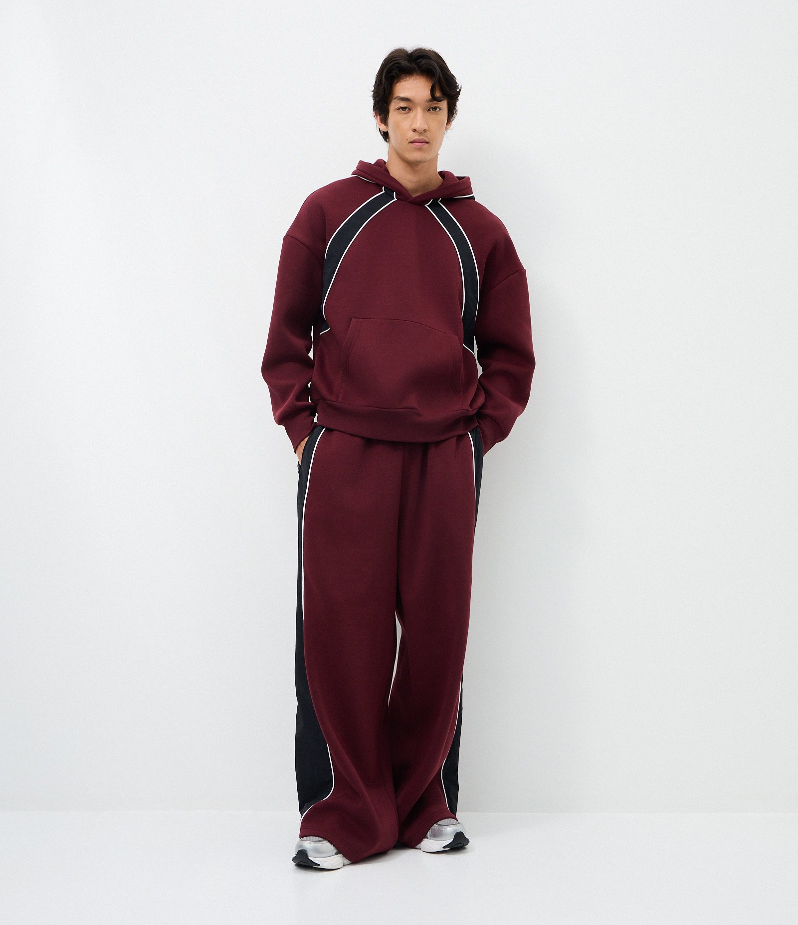 Blusão com Felpa e Recortes e Painéis Vermelho 2