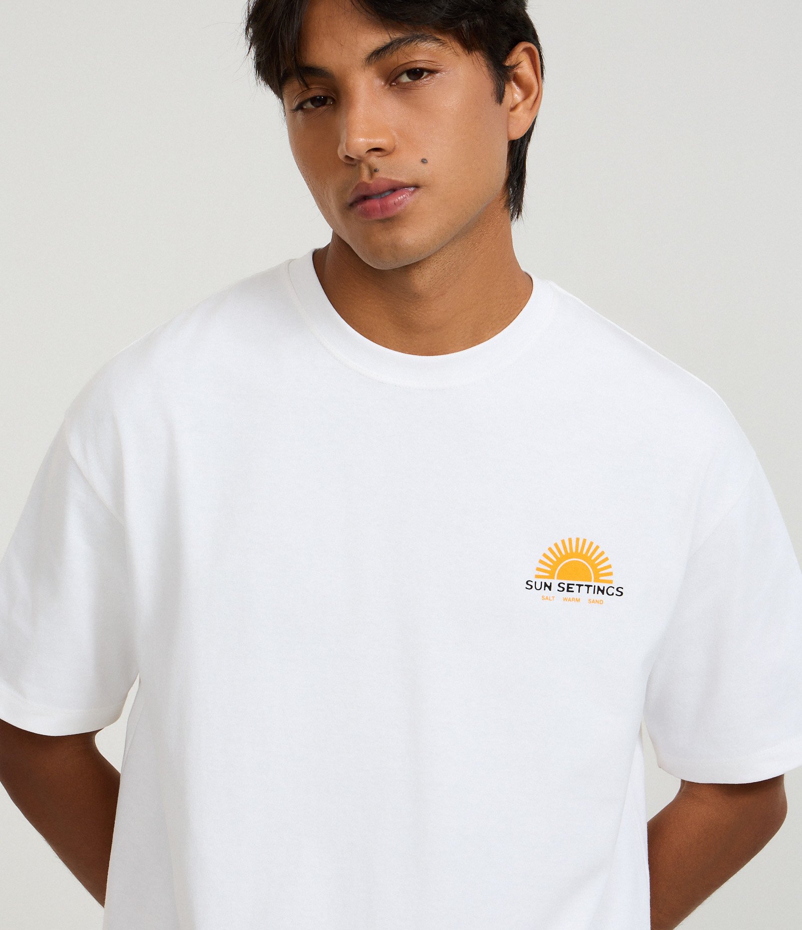Camiseta Relaxed em Malhão com Estampa Lettering Sun Settings Branco 4
