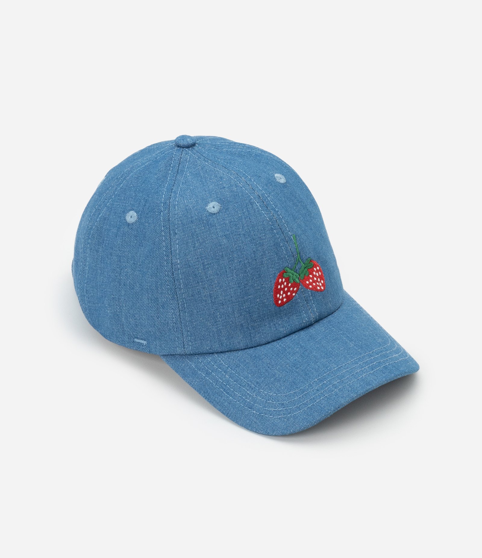 Boné Aba Curva em Jeans com Bordado de Moranguinho Curve & Plus Size Azul 1