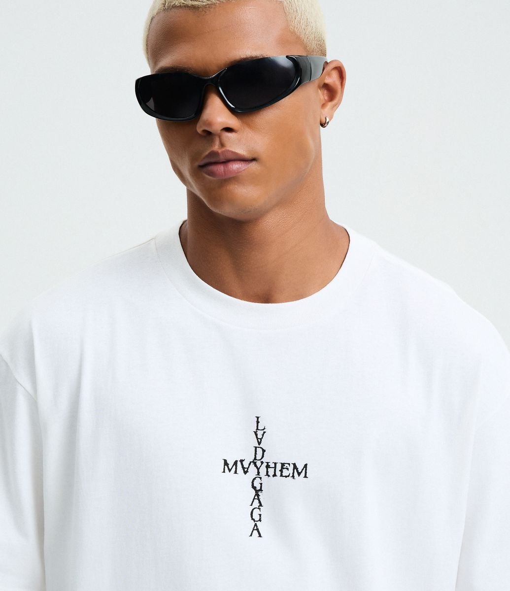 Camiseta Boxy em Algodão com Estampa Lady Gaga Mayhem Branco