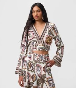 Blusa Cropped em Viscolinho Estampa Reconcavo Baiano